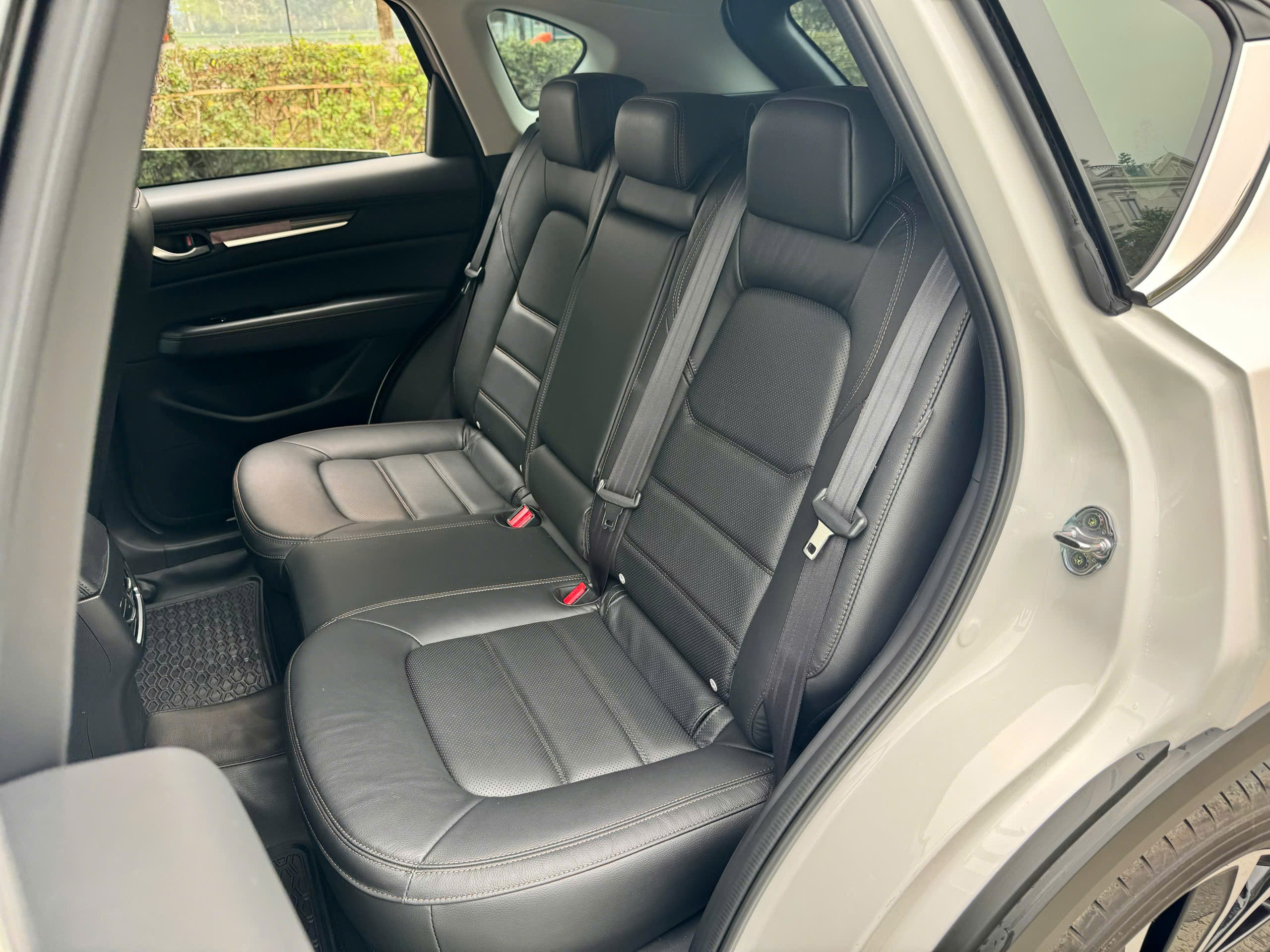 Mazda CX5 Deluxe 2.0 AT 2024 trắng