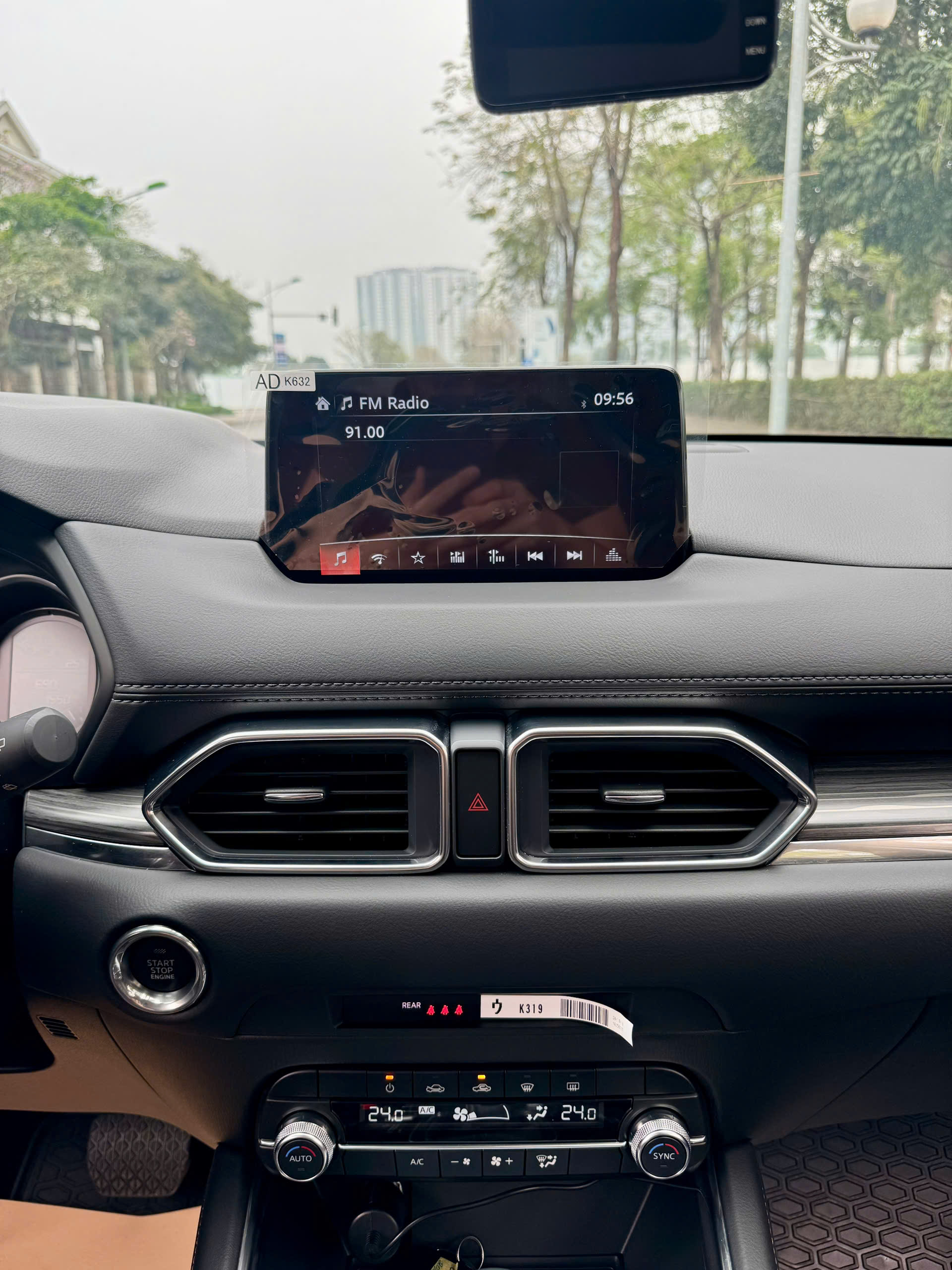 Mazda CX5 Deluxe 2.0 AT 2024 trắng