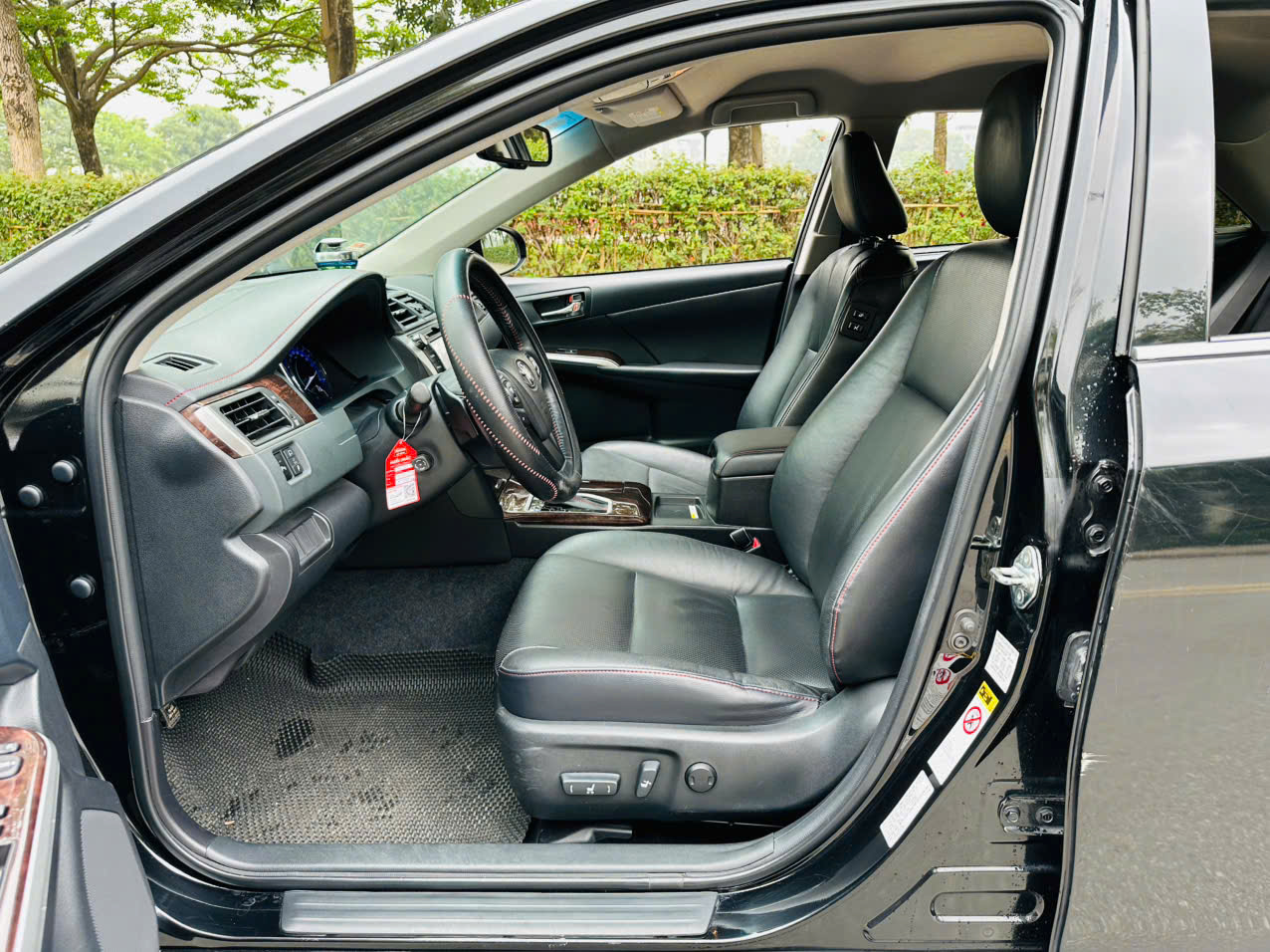 Toyota Camry 2.5Q 2017 đen