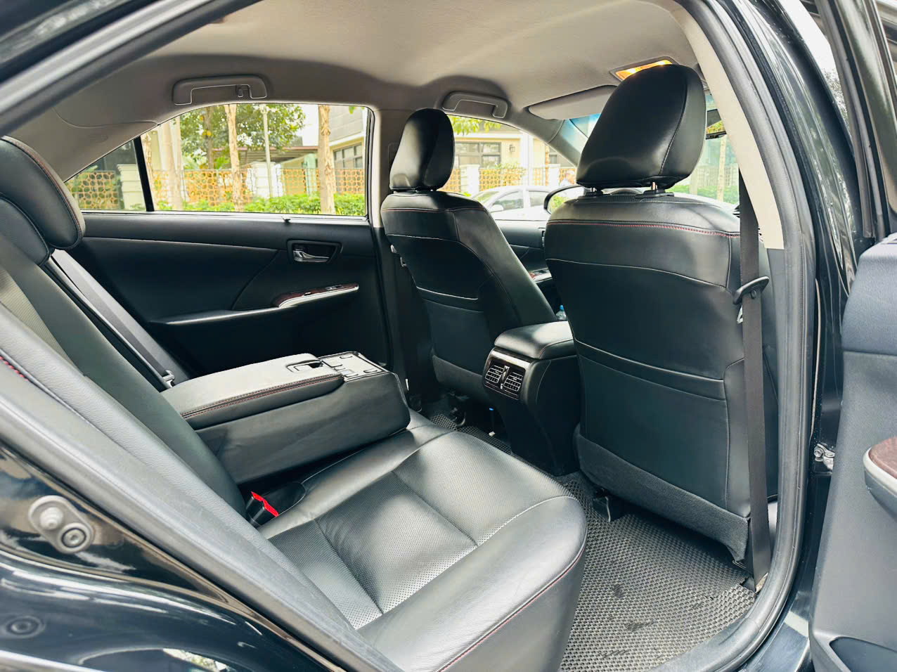 Toyota Camry 2.5Q 2017 đen