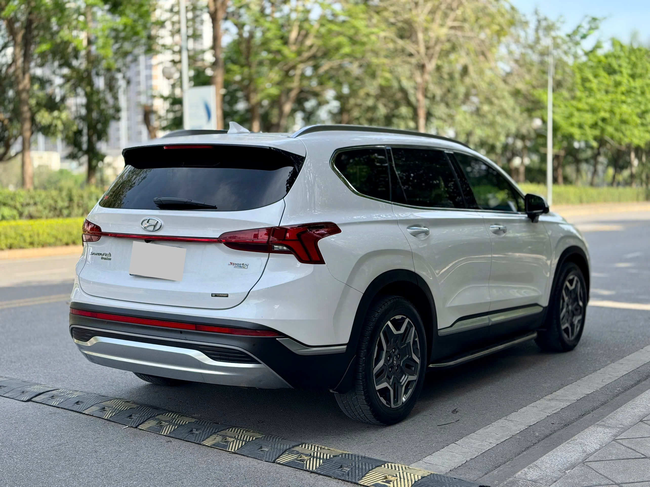 Hyundai Santafe full xăng cao cấp 2.5L 2021 màu trắng