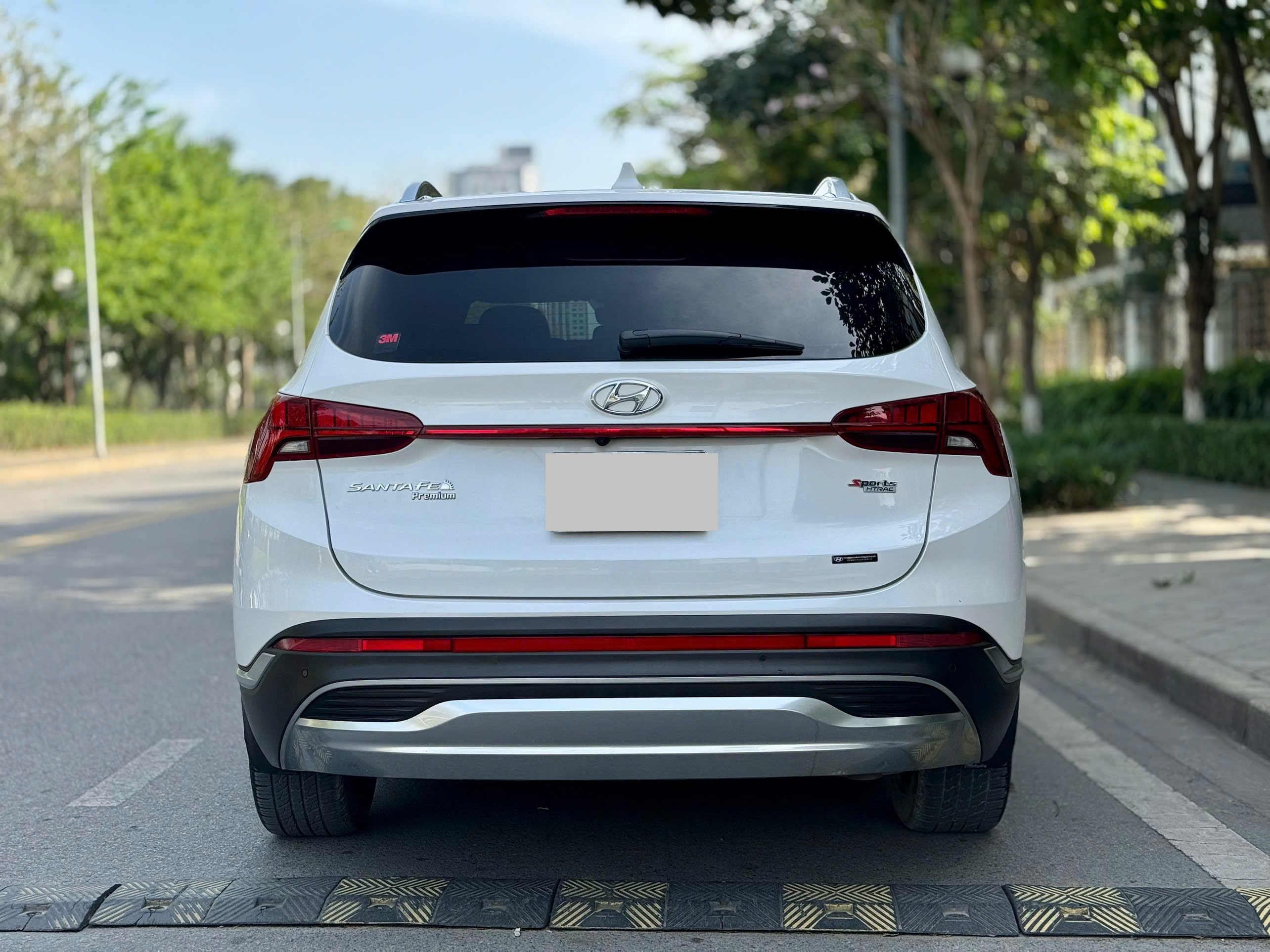 Hyundai Santafe full xăng cao cấp 2.5L 2021 màu trắng