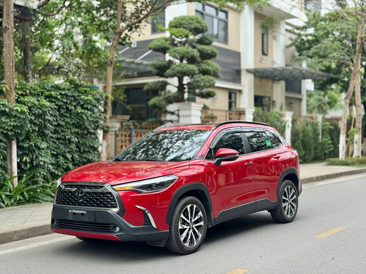 Toyota Corolla Cross 1.8V 2021 màu đỏ