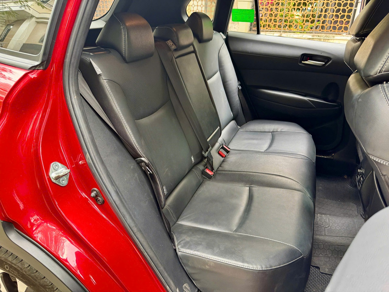 Toyota Corolla Cross 1.8V 2021 màu đỏ