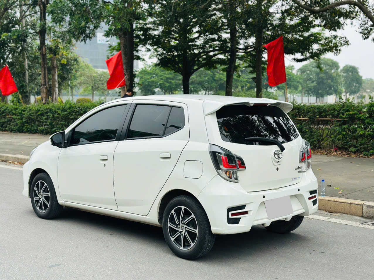 Toyota Wigo 1.2G AT 2021 trắng