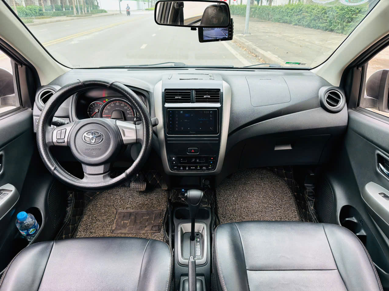 Toyota Wigo 1.2G AT 2021 trắng