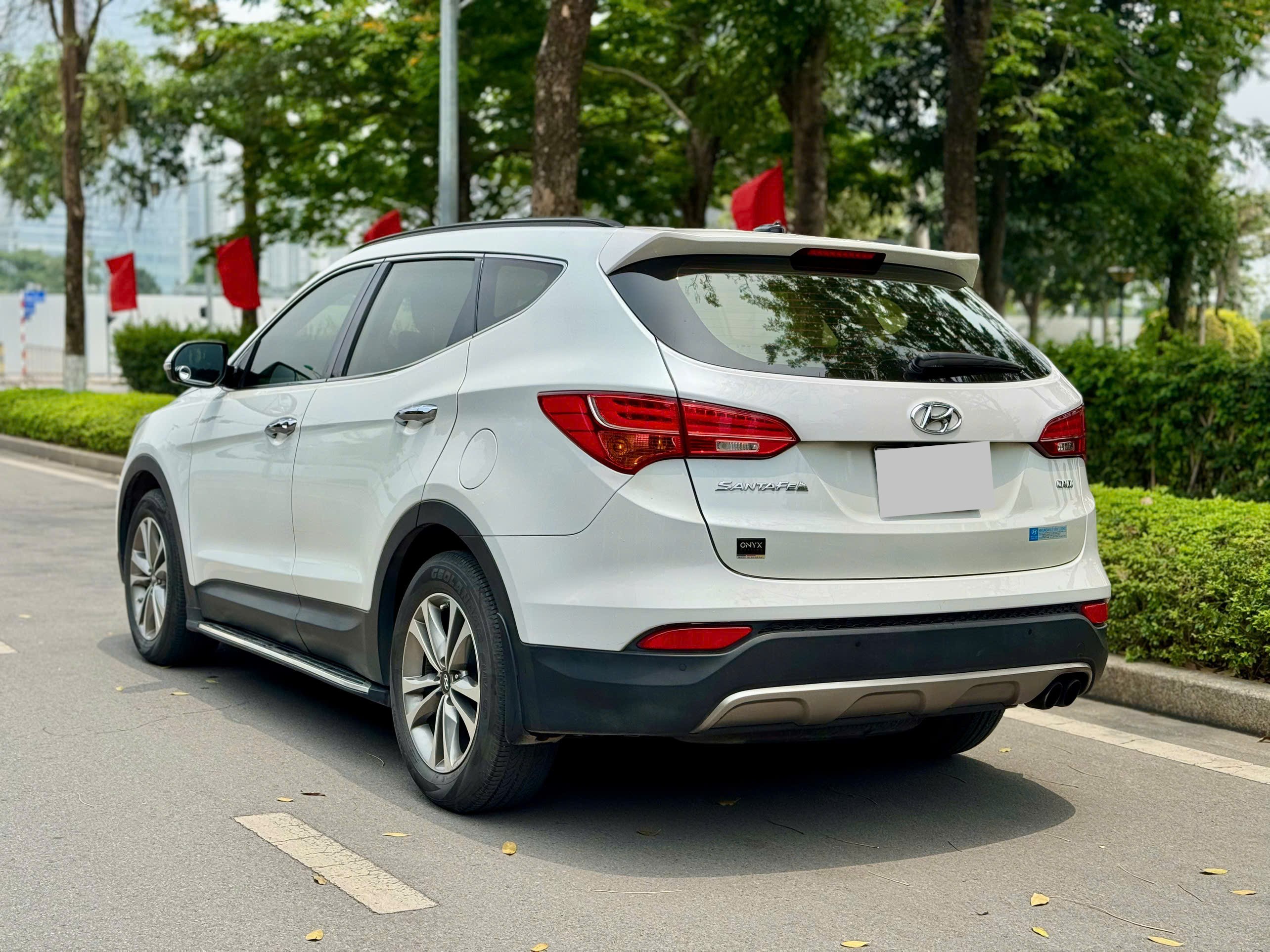Hyundai Santafe 2.2L 2WD 2014 trắng
