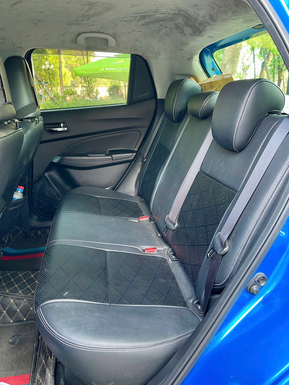 Suzuki Swift GLX xanh 1.2 AT sản xuất 2020