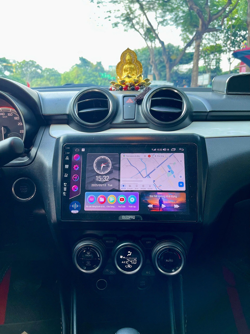 Suzuki Swift GLX xanh 1.2 AT sản xuất 2020