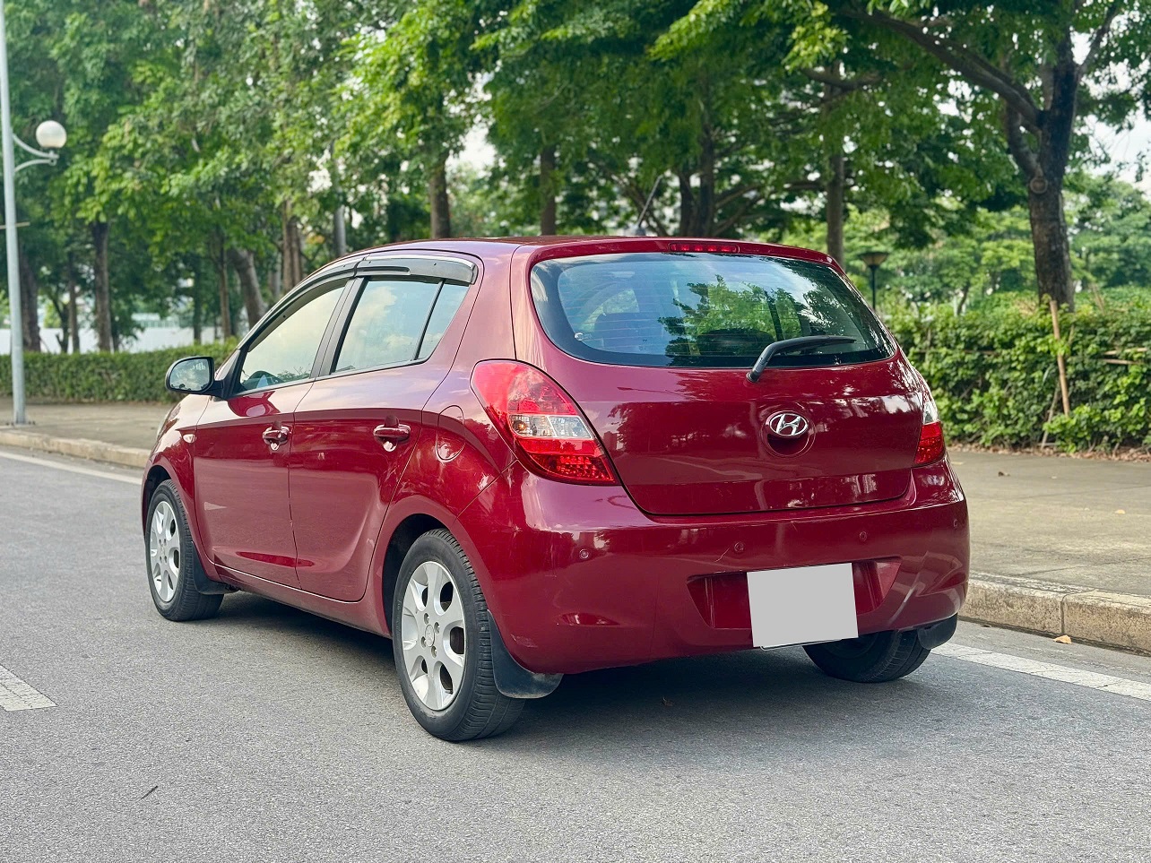 Hyundai I20 1.4AT sản xuất 2010 màu đỏ