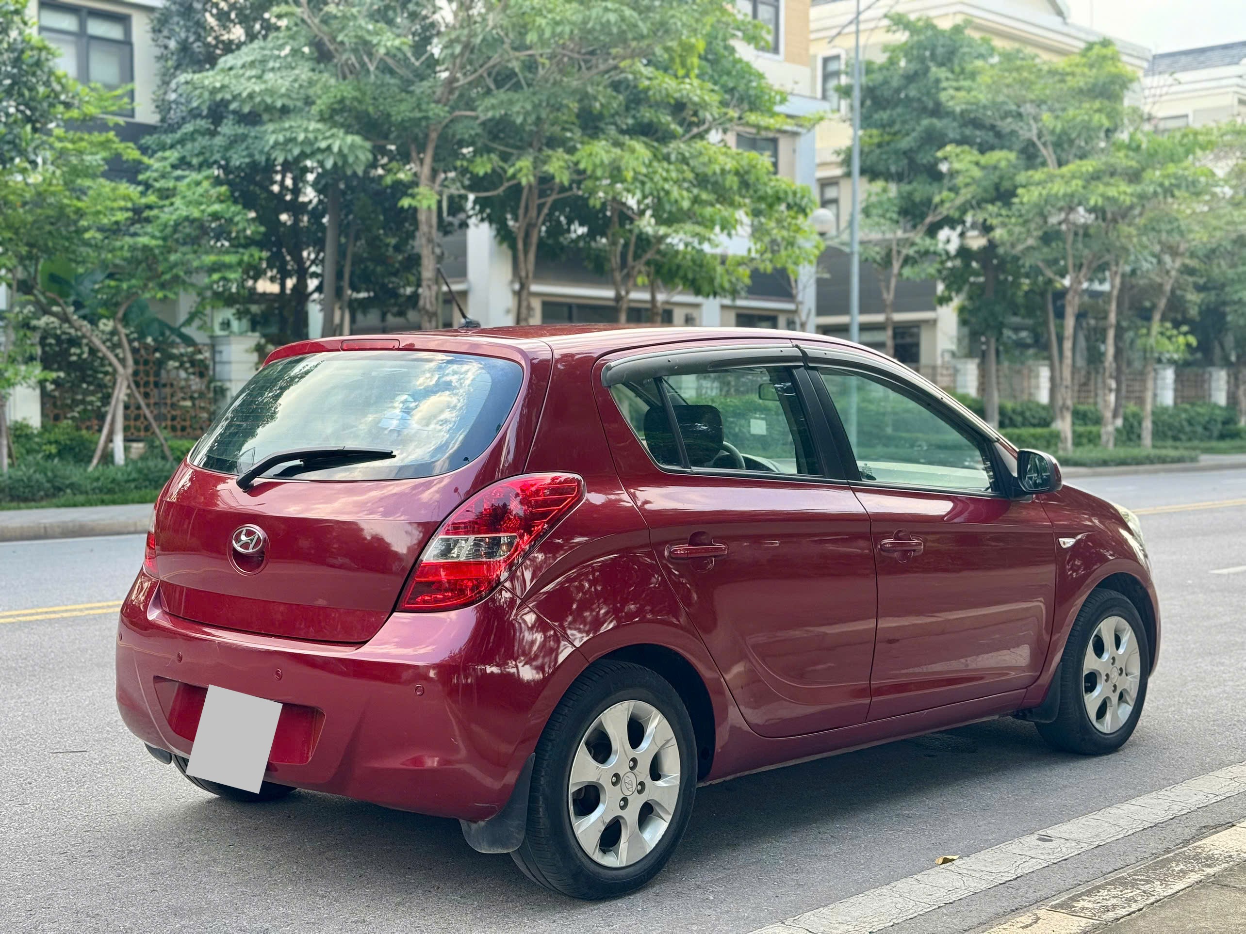 Hyundai I20 1.4AT sản xuất 2010 màu đỏ