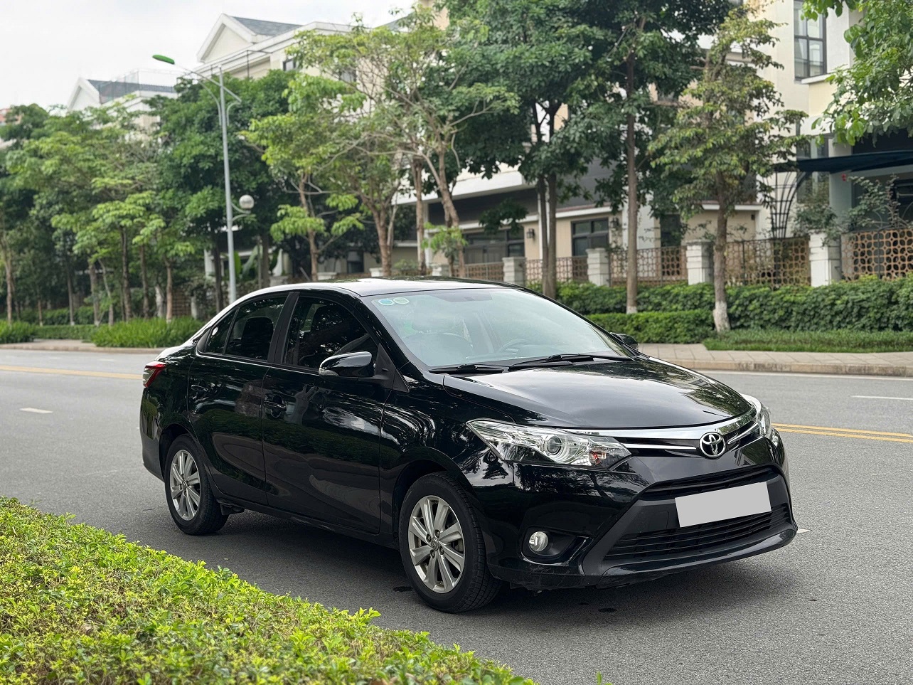 Toyota Vios G 1.5AT 2016 đen