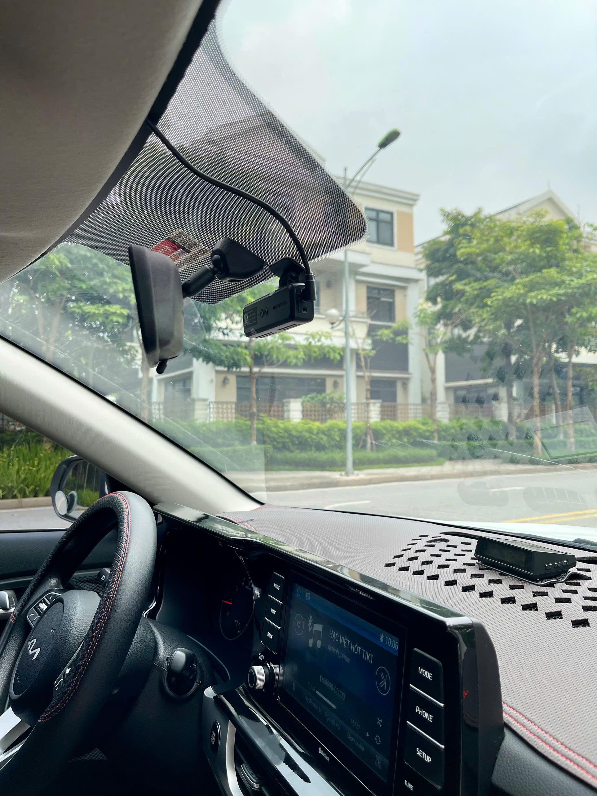 Kia Seltos 1.4AT Deluxe 2023 trắng