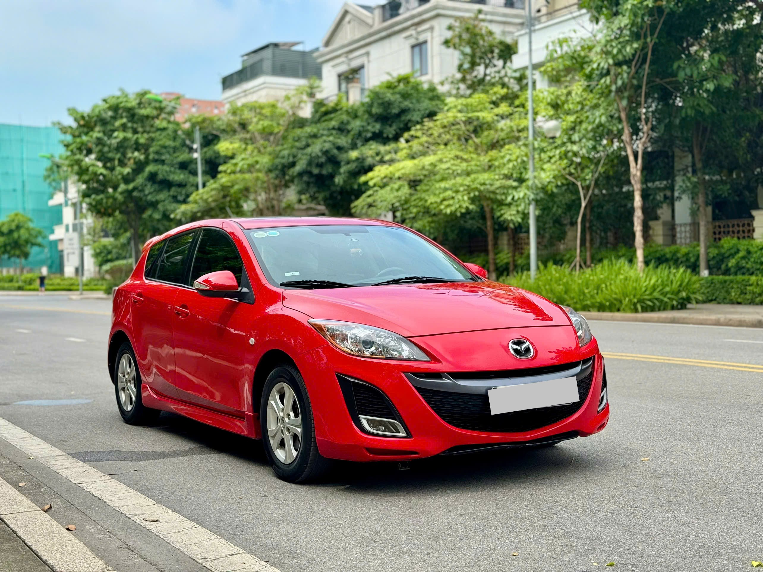 Mazda 3 1.6AT sản xuất 2010 nhập khẩu màu đỏ