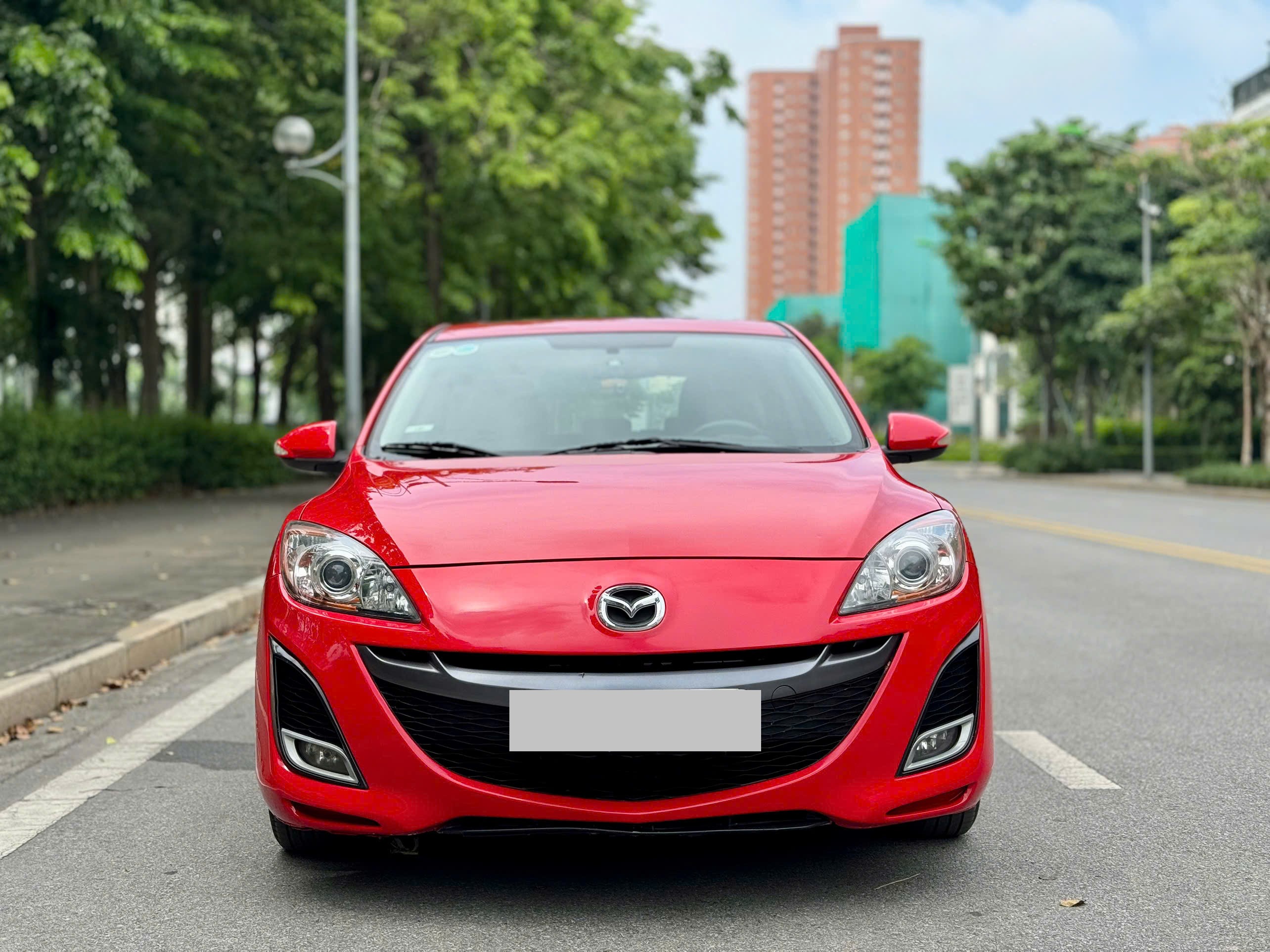Mazda 3 1.6AT sản xuất 2010 nhập khẩu màu đỏ