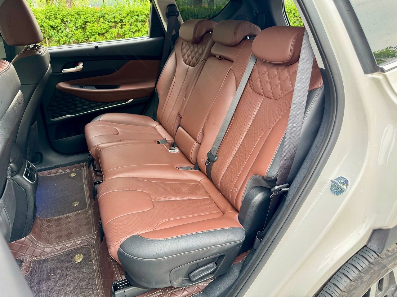 Hyundai Santafe full xăng cao cấp 2.5L 2024 màu trắng