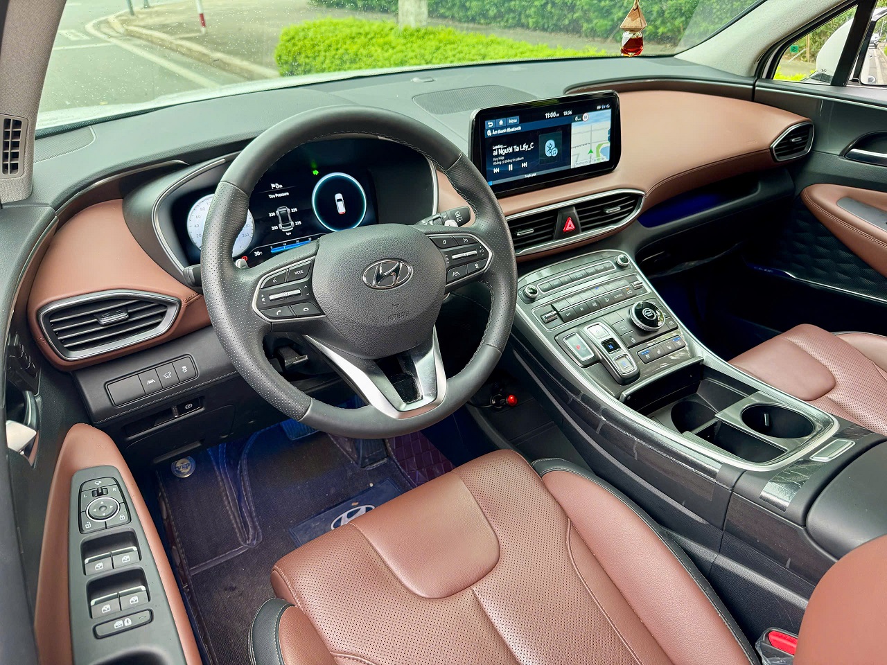 Hyundai Santafe full xăng cao cấp 2.5L 2024 màu trắng