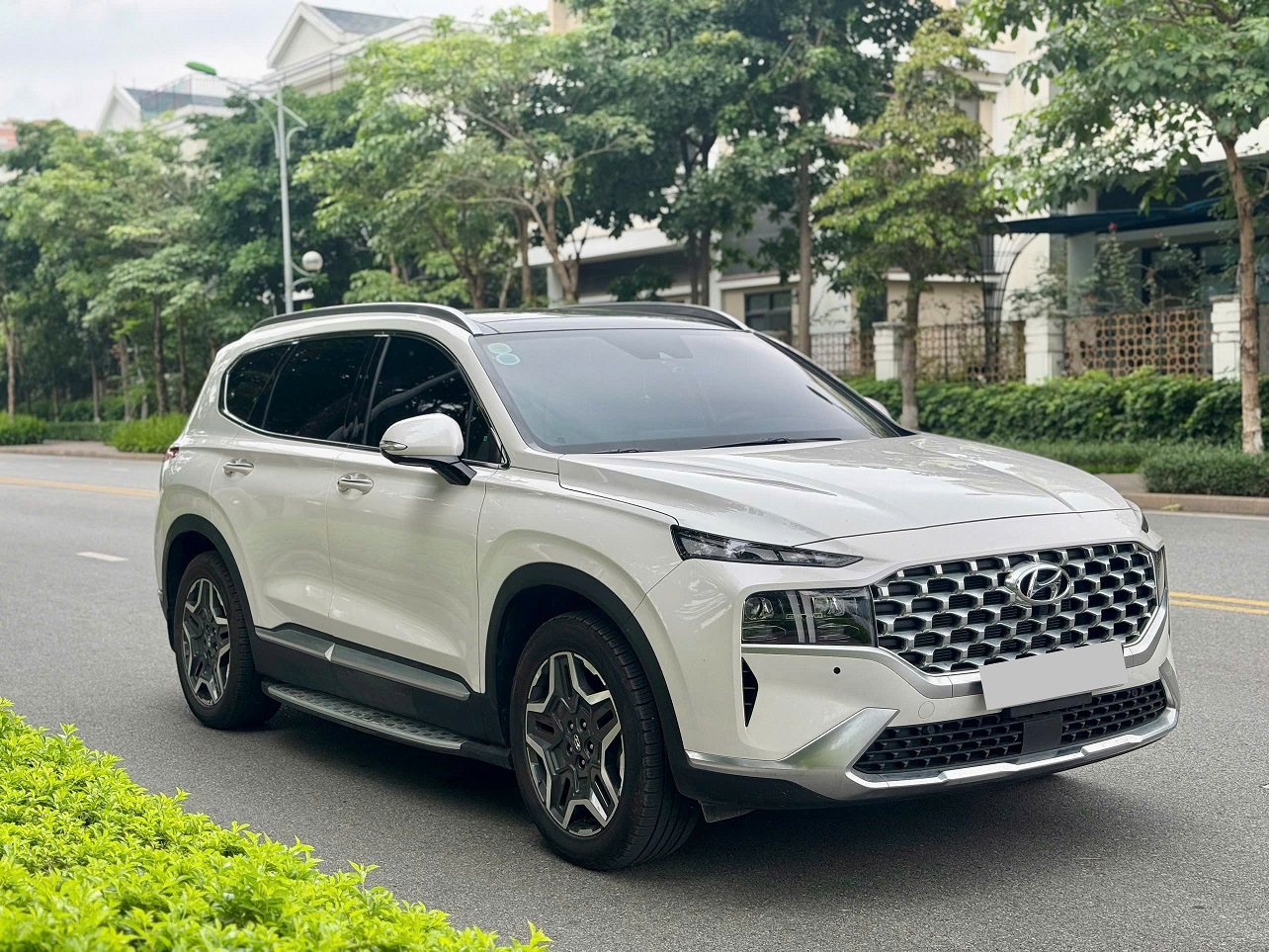 Hyundai Santafe full xăng cao cấp 2.5L 2024 màu trắng