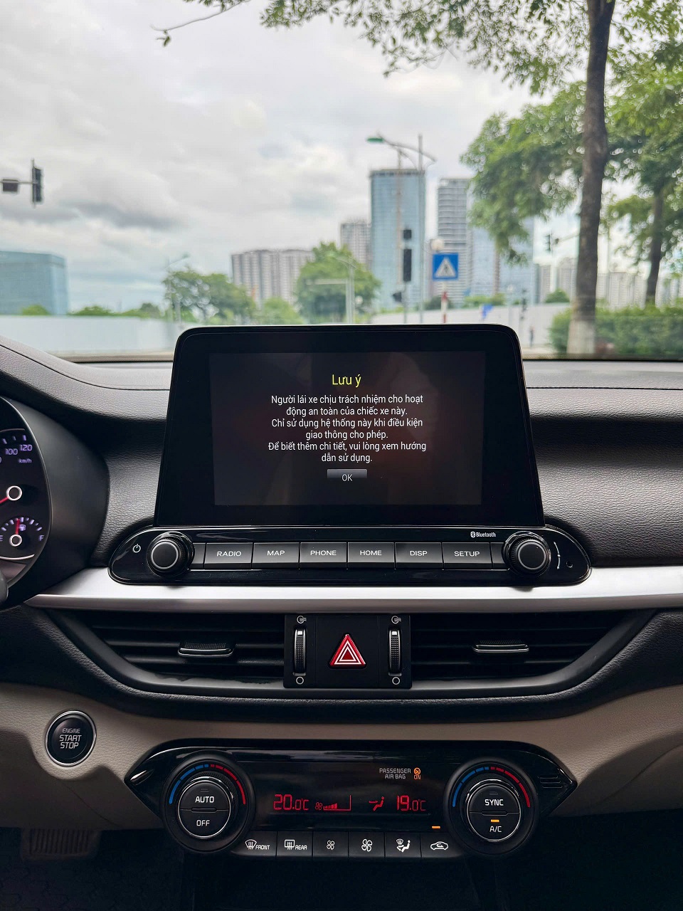 KIA K3 LUXURY 1.6AT 2022 màu đỏ