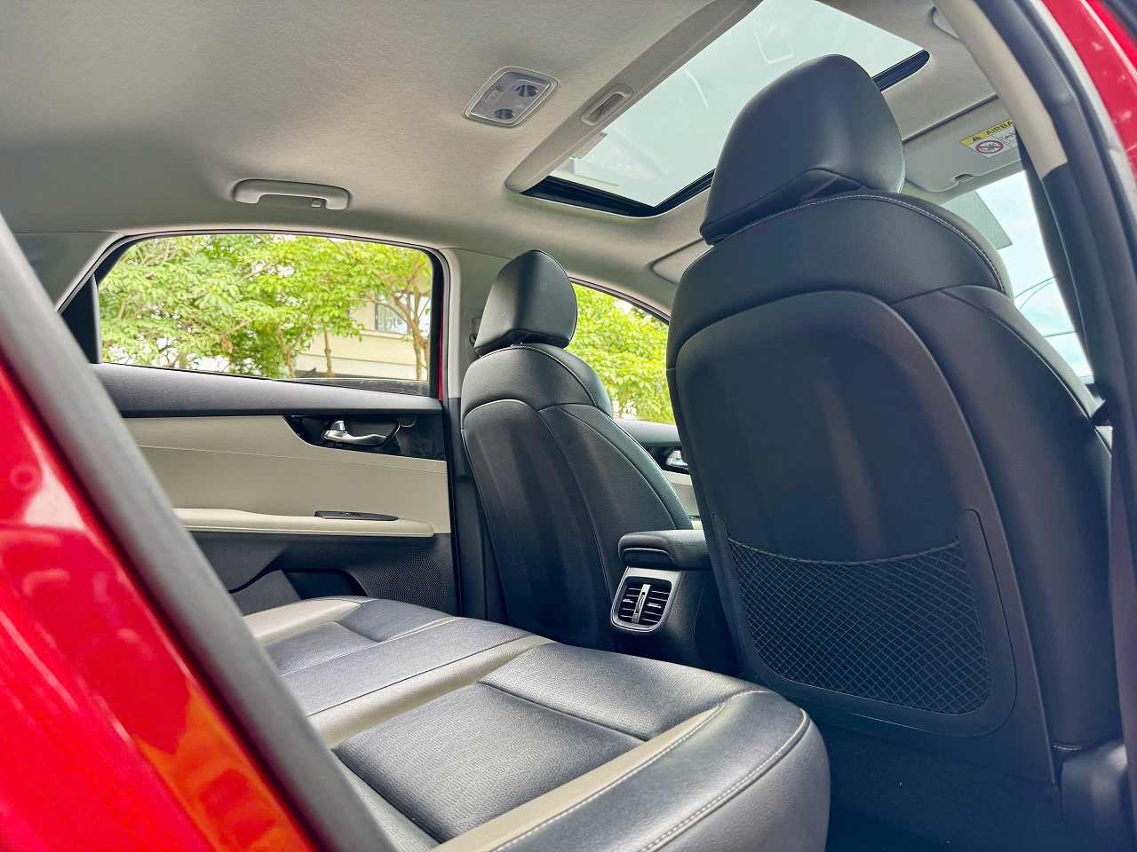 KIA K3 LUXURY 1.6AT 2022 màu đỏ