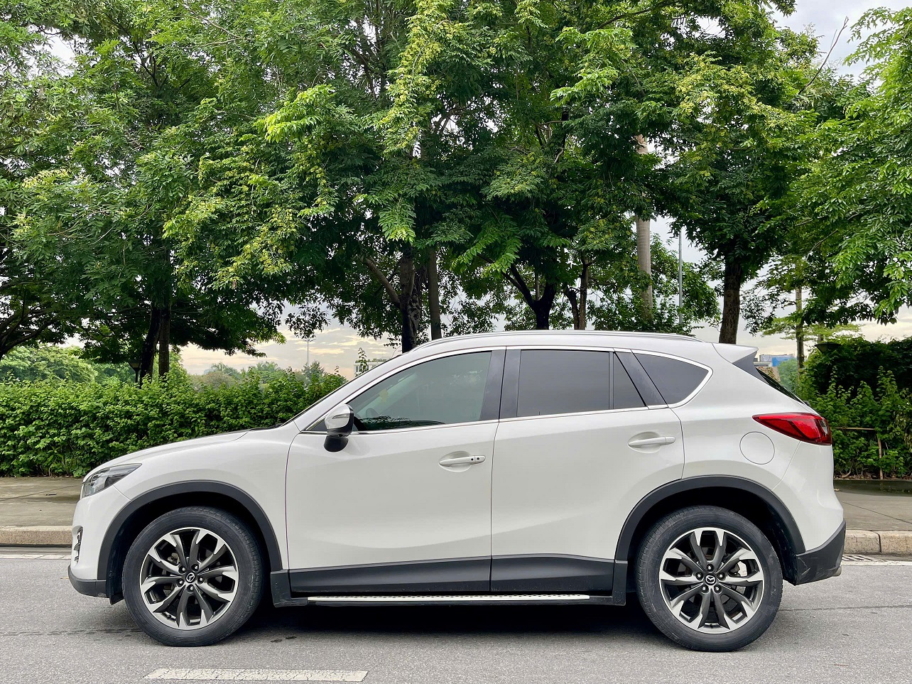 Mazda CX5 2.0 sản xuất 2017 màu trắng