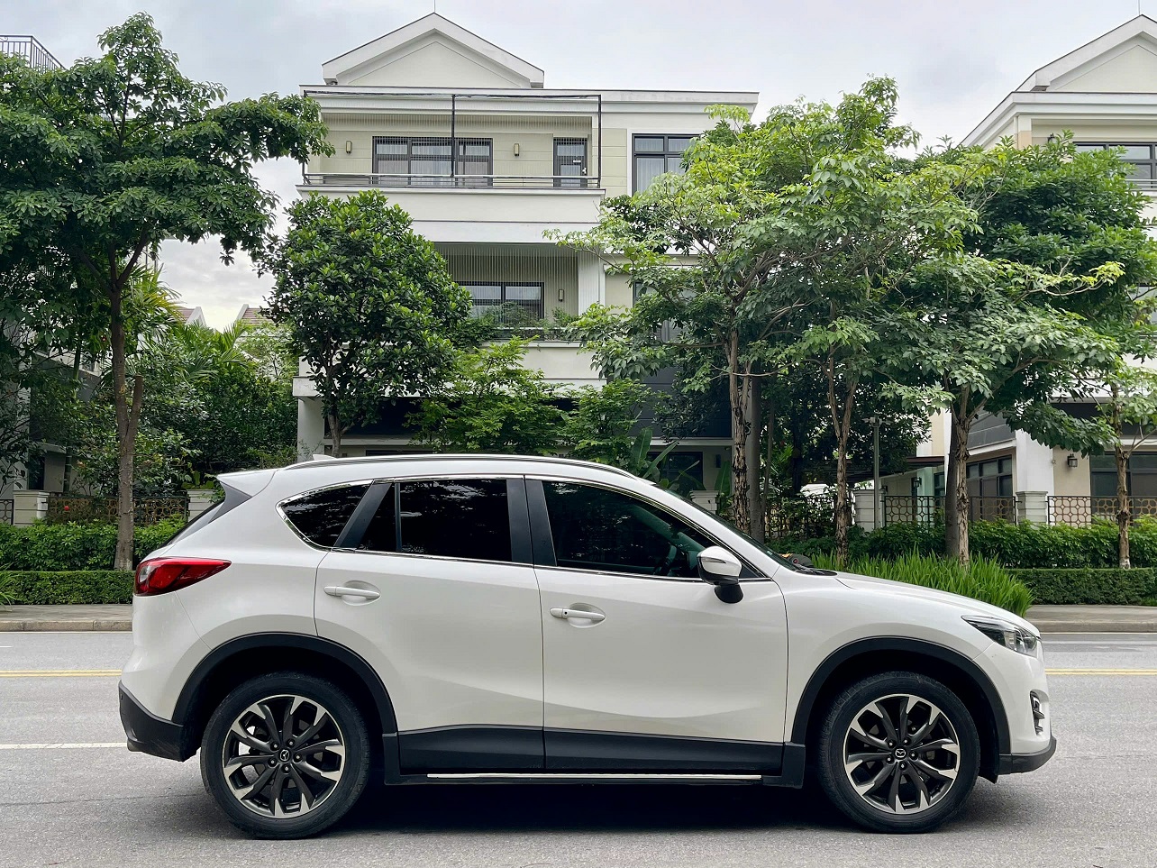 Mazda CX5 2.0 sản xuất 2017 màu trắng
