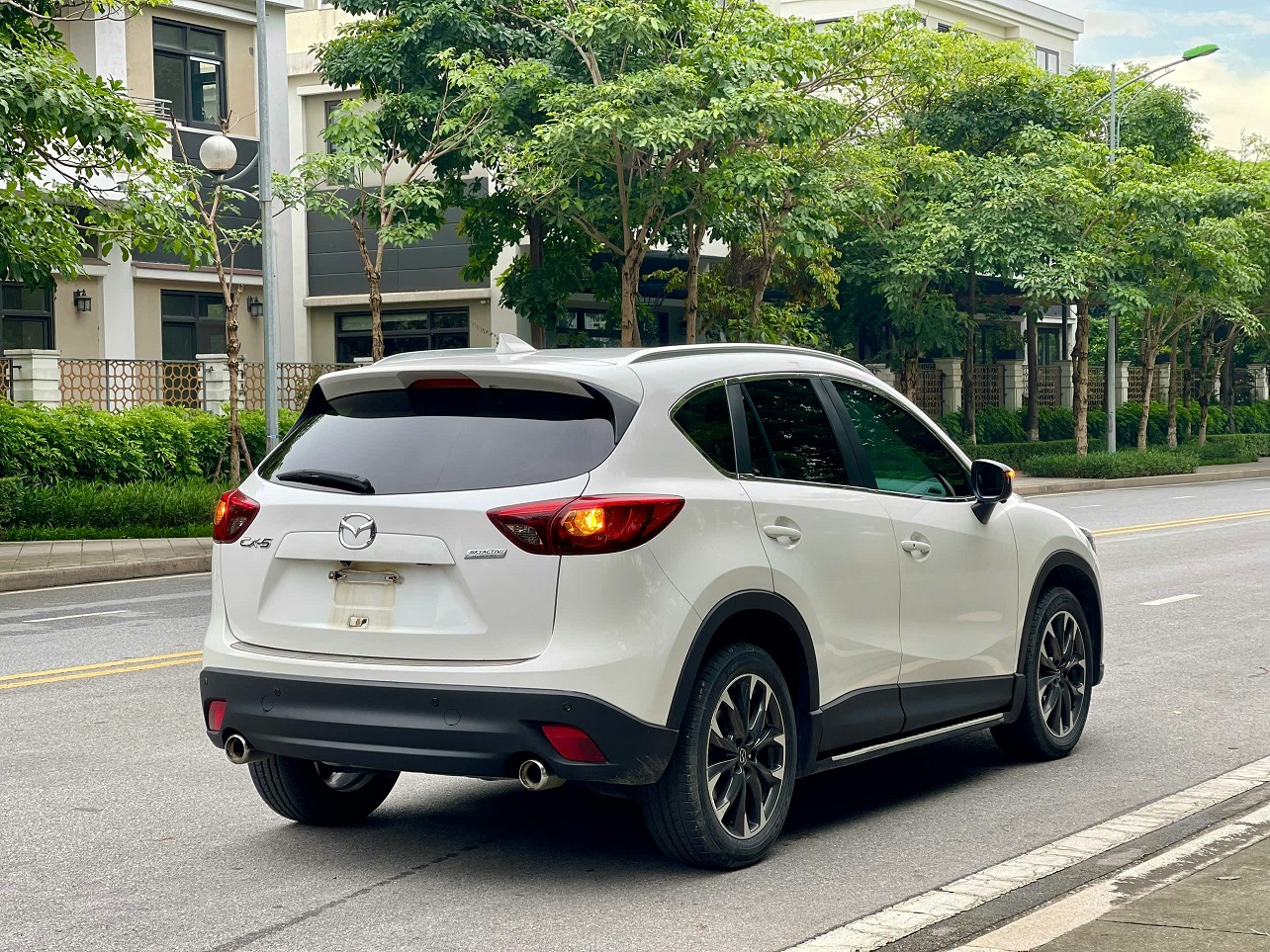 Mazda CX5 2.0 sản xuất 2017 màu trắng