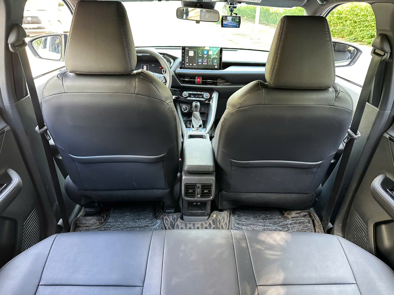 Toyota Yaris Cross 1.5 D-CVT 2024 trắng