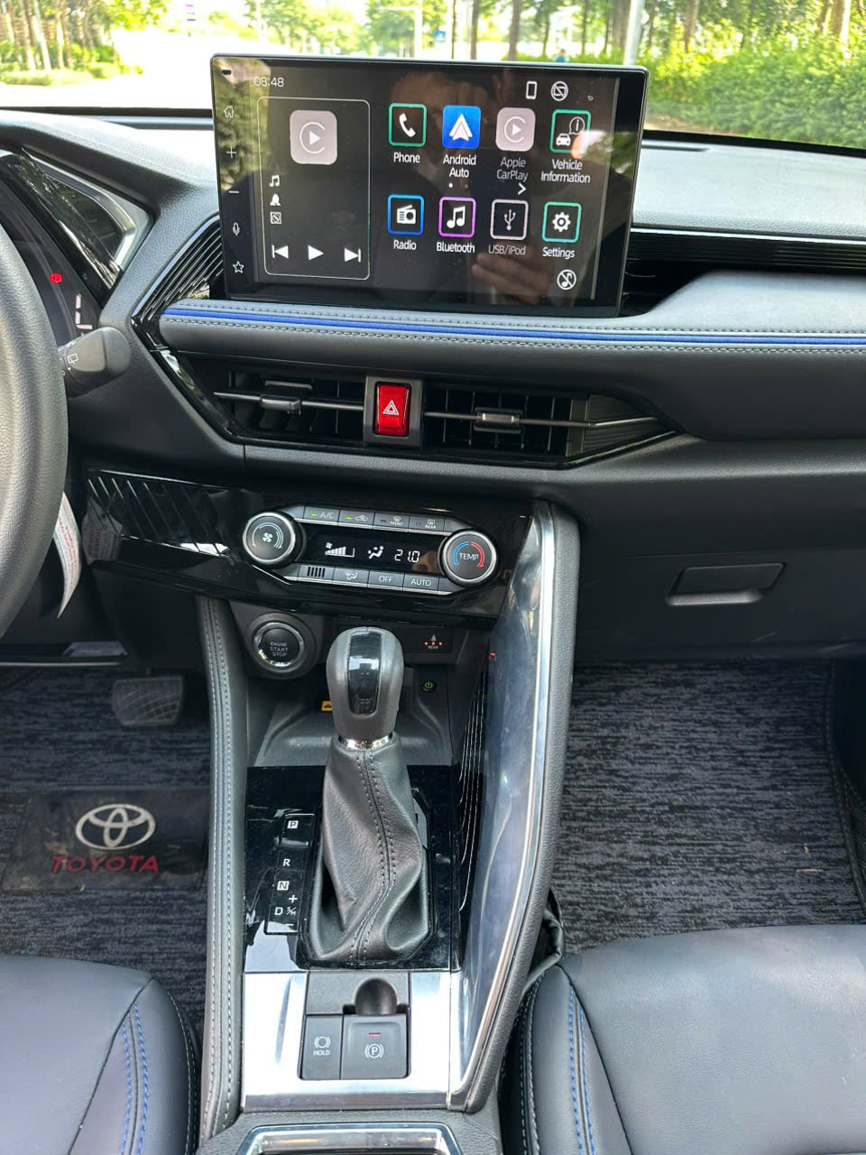 Toyota Yaris Cross 1.5 D-CVT 2024 trắng