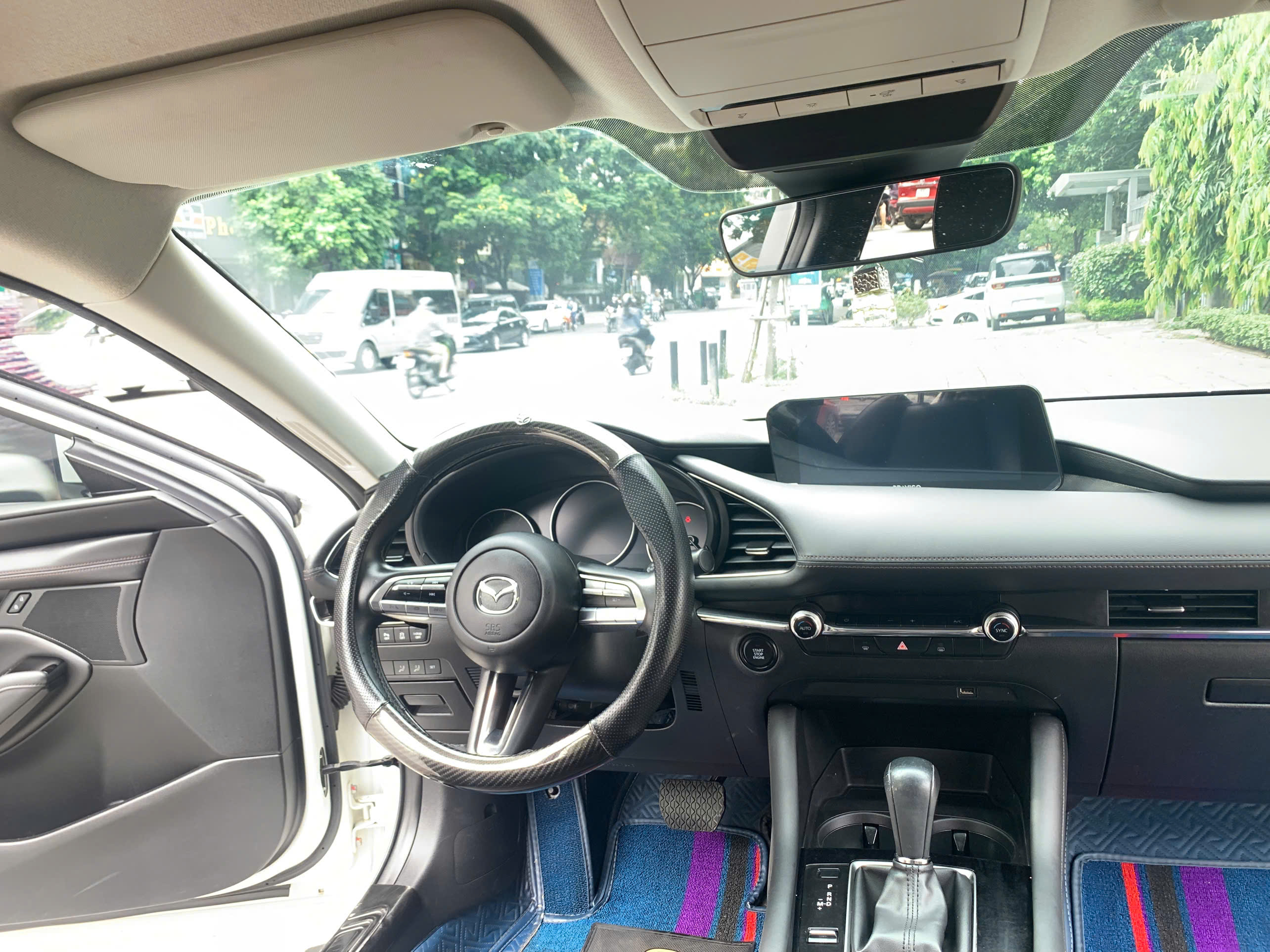 Mazda 3 1.5AT Luxury sản xuất 2021 màu trắng