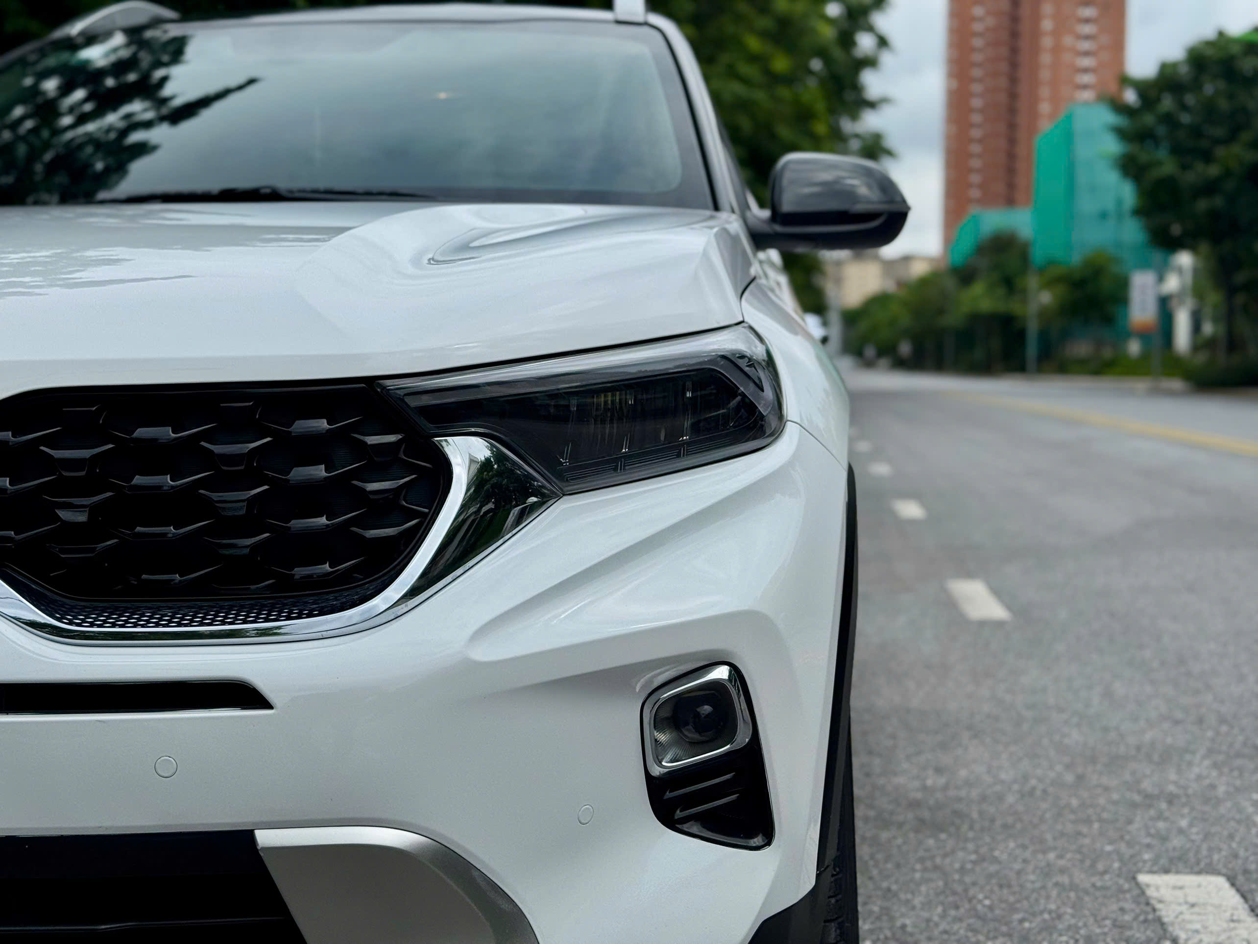 Kia Sonet 1.5 AT Premium 2023 trắng