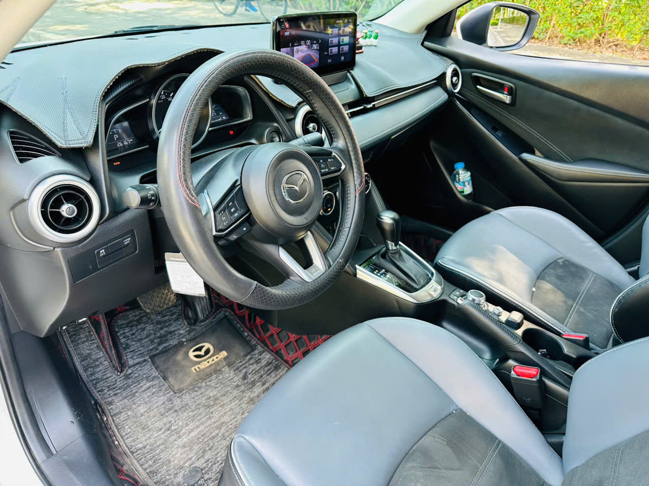 Madza 2 1.5AT luxury 2022 màu trắng