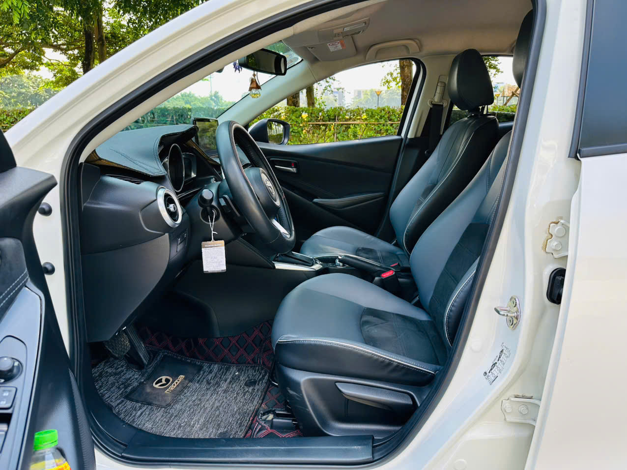 Madza 2 1.5AT luxury 2022 màu trắng