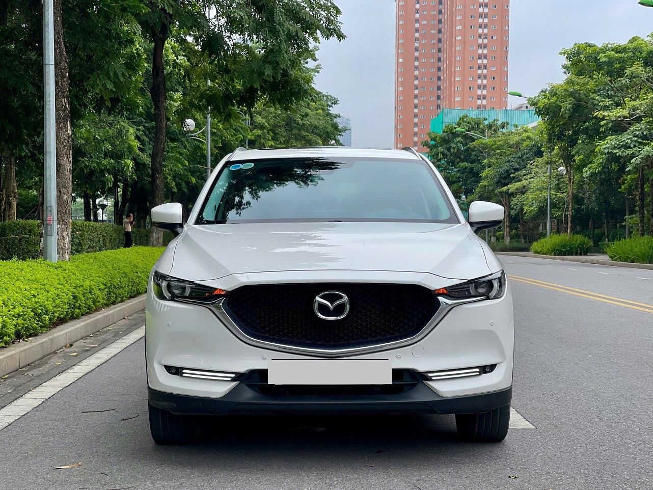 Mazda CX-5 2.0 Premium 2022 màu trắng