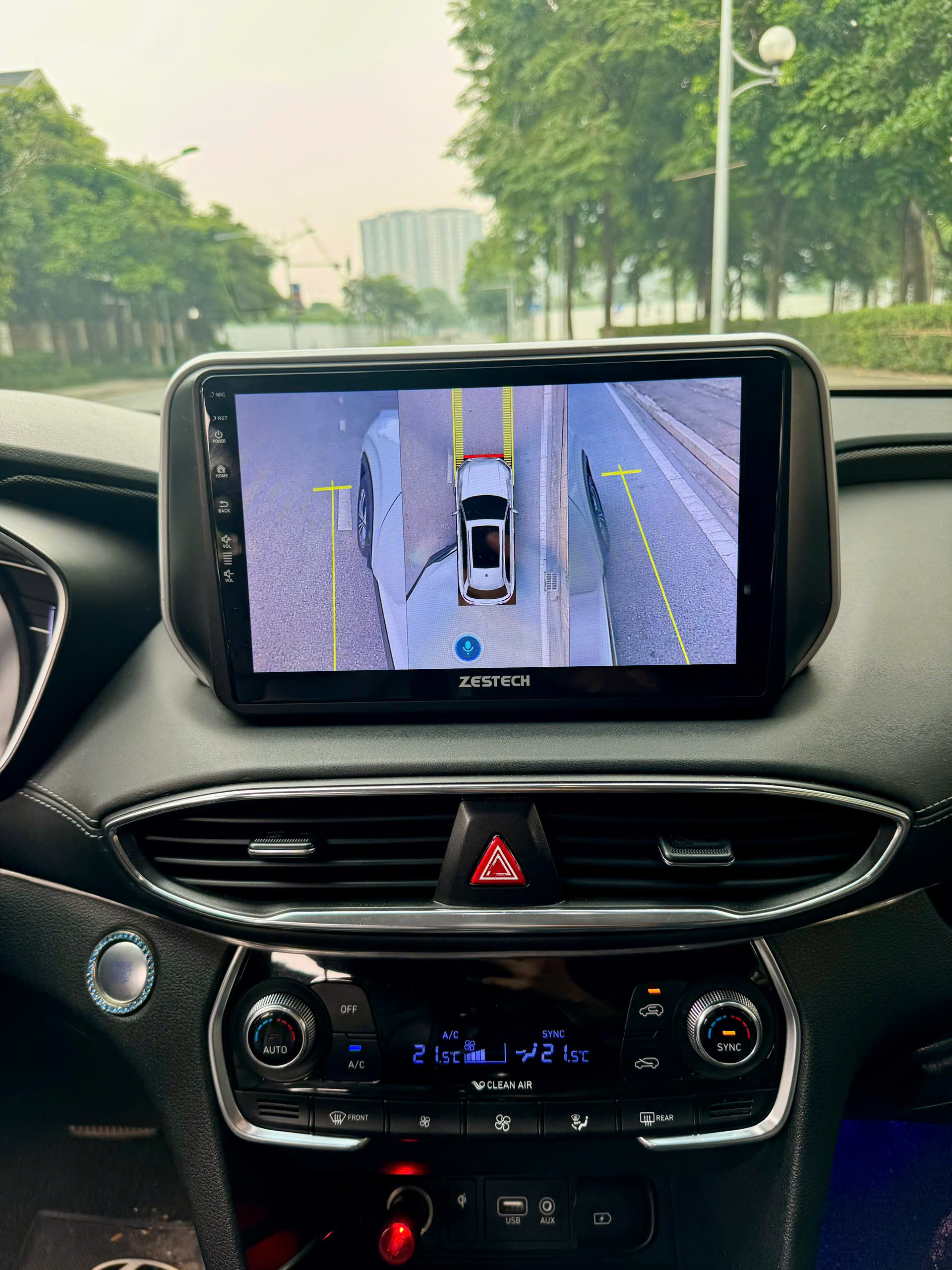 Hyundai Santafe 2.4L HTRAC 2019 trắng