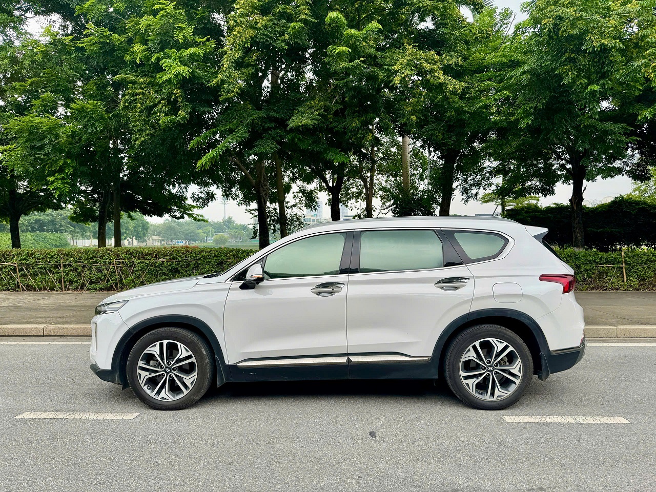 Hyundai Santafe 2.4L HTRAC 2019 trắng