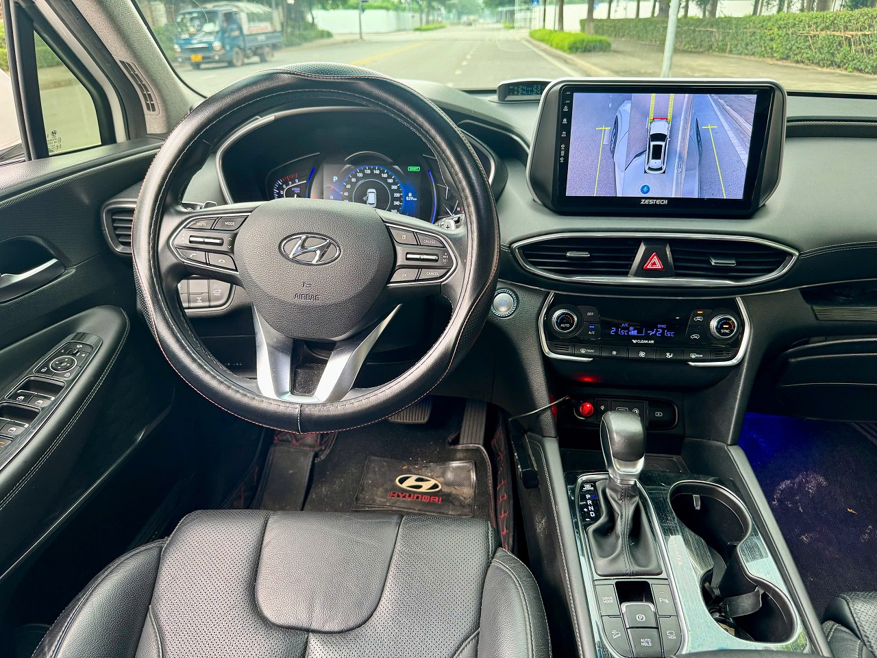 Hyundai Santafe 2.4L HTRAC 2019 trắng