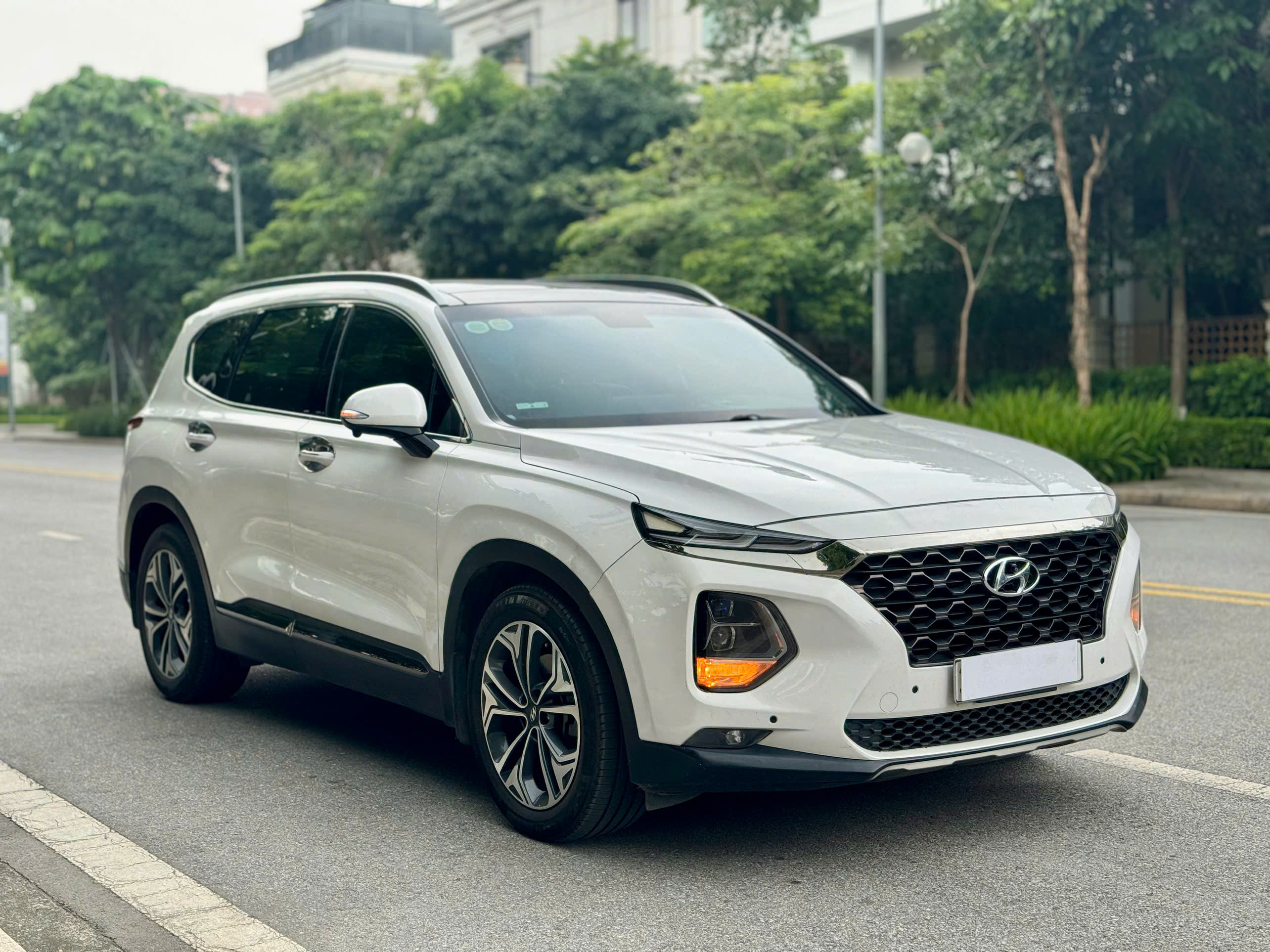 Hyundai Santafe 2.4L HTRAC 2019 trắng