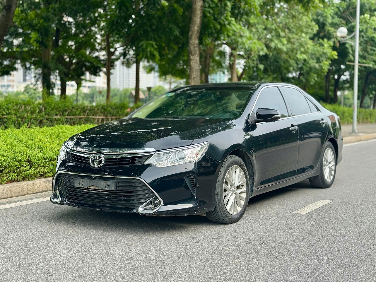 Toyota Camry 2.0E sản xuất 2017 đen