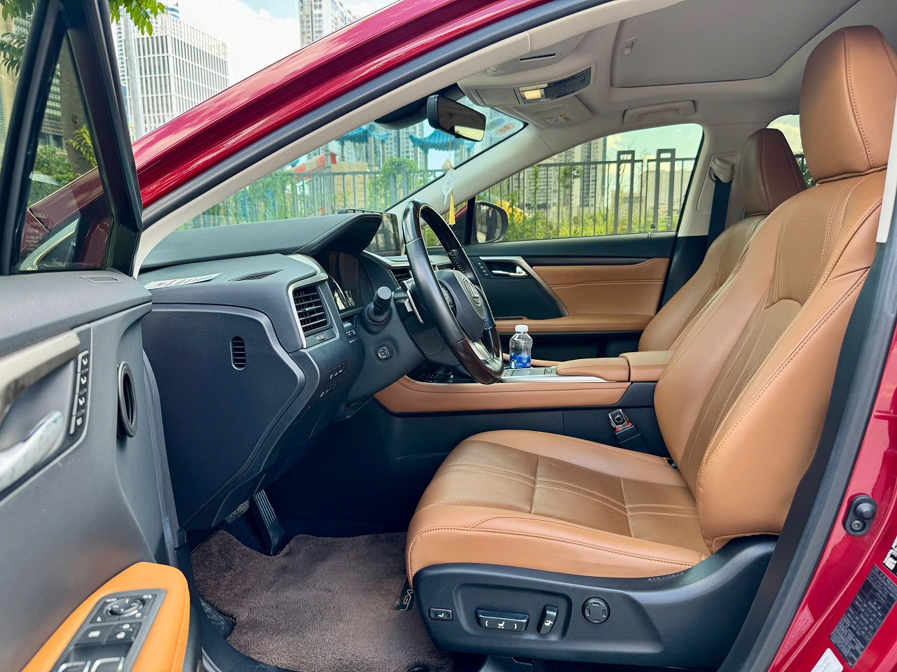 Lexus Rx350 sản xuất 2022 màu đỏ