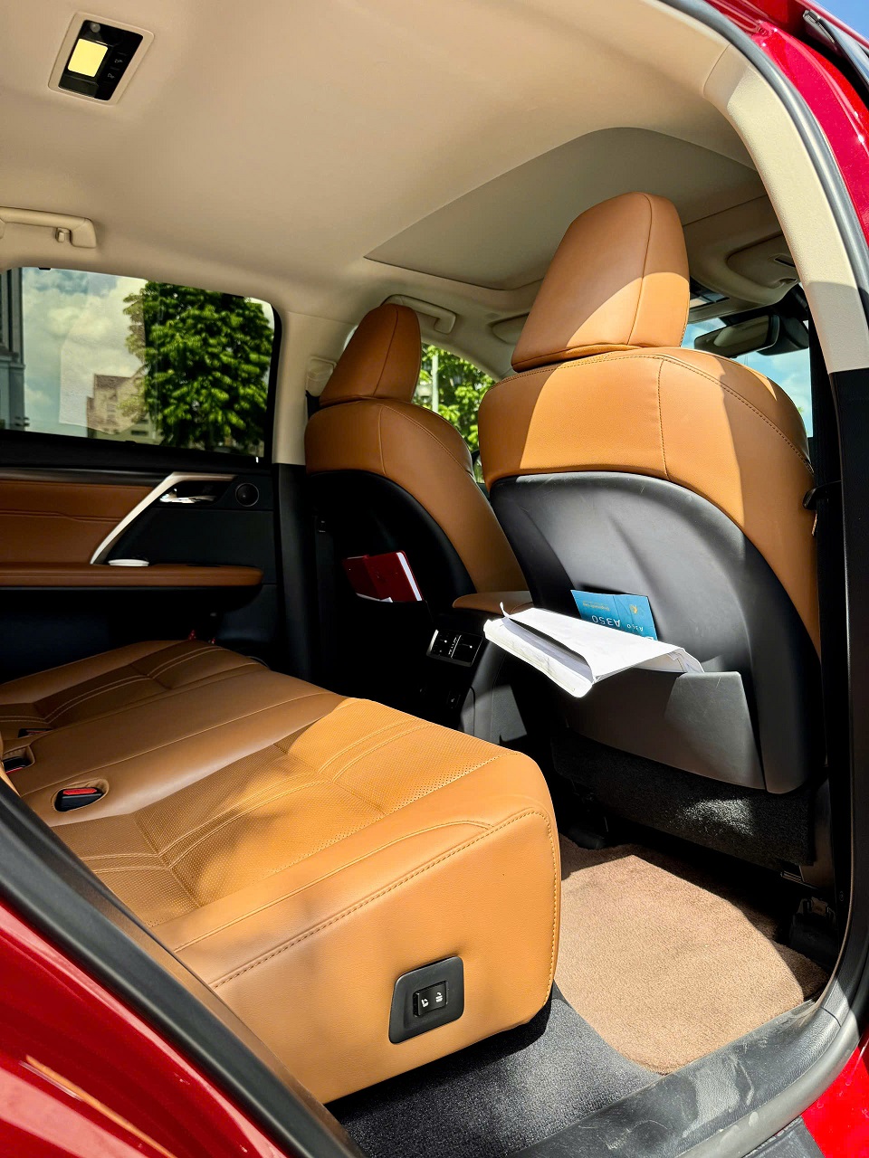 Lexus Rx350 sản xuất 2022 màu đỏ