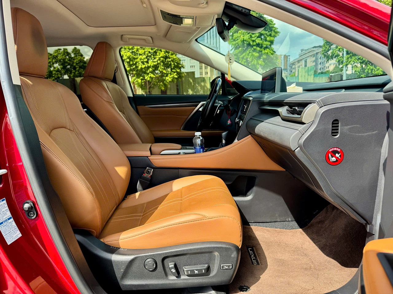 Lexus Rx350 sản xuất 2022 màu đỏ