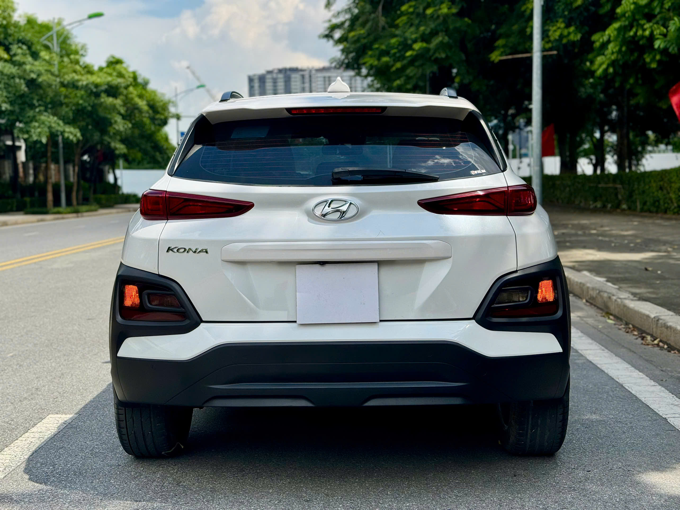 Hyundai Kona 2.0AT 2019 màu trắng
