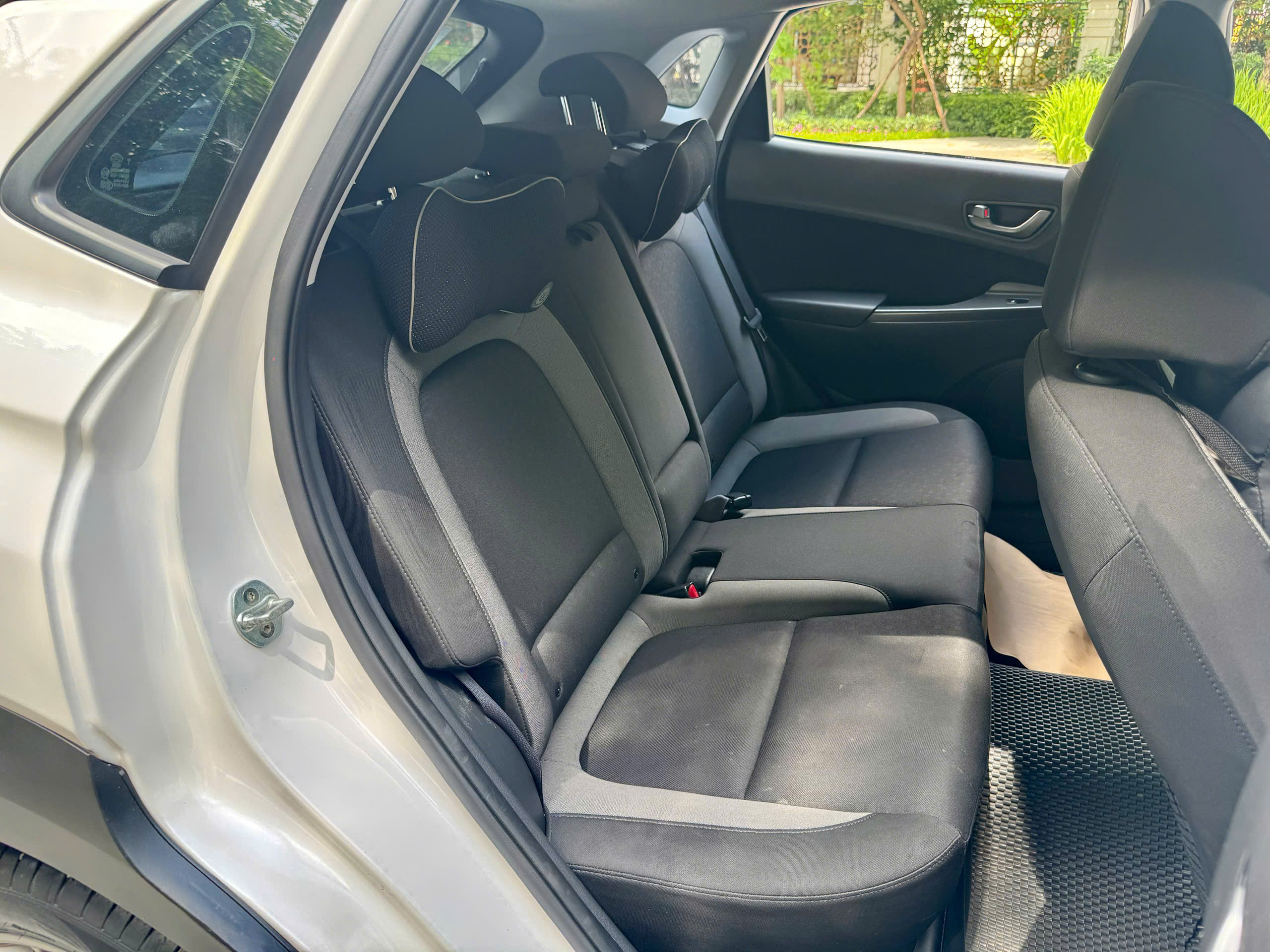 Hyundai Kona 2.0AT 2019 màu trắng