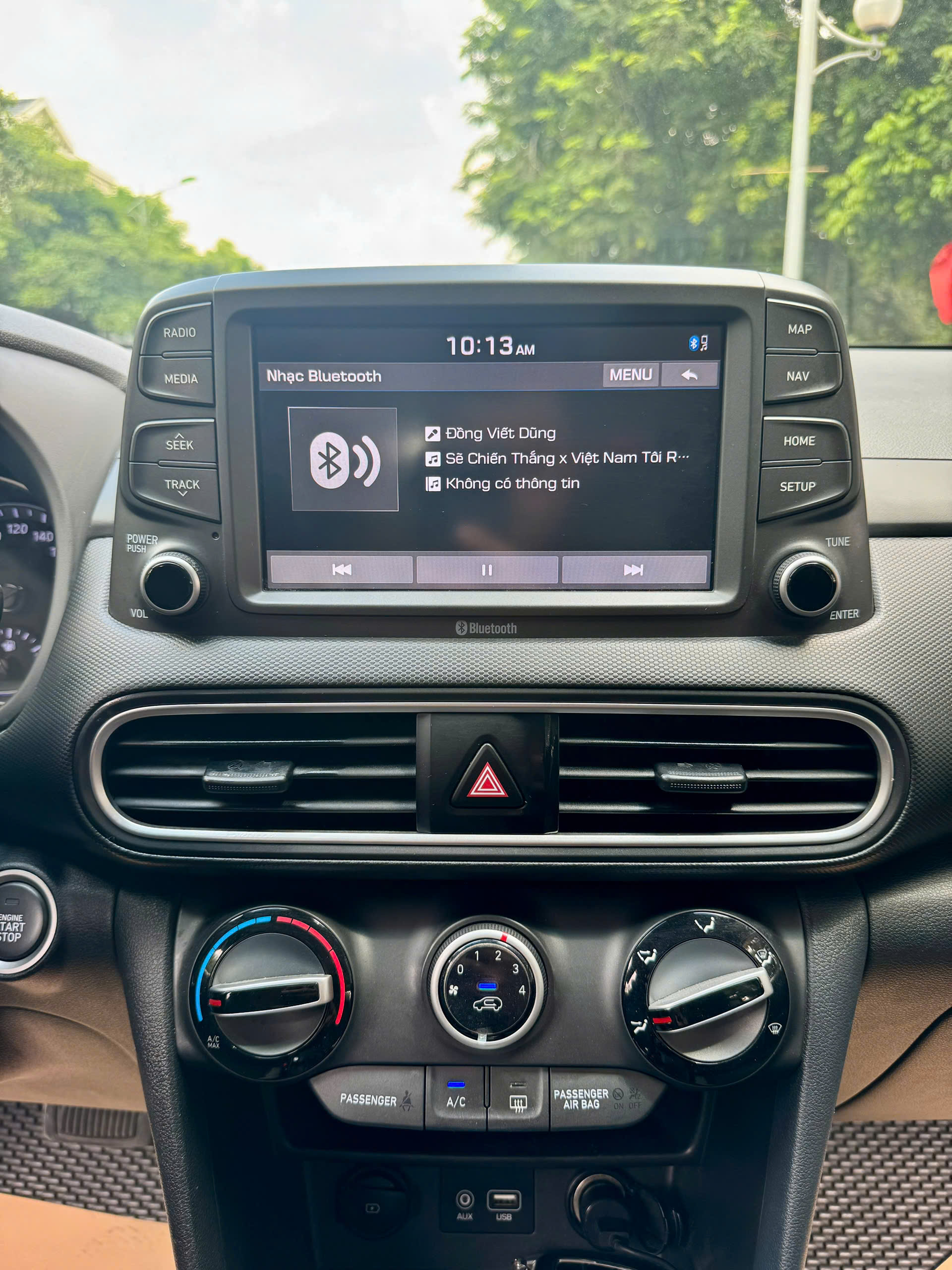 Hyundai Kona 2.0AT 2019 màu trắng