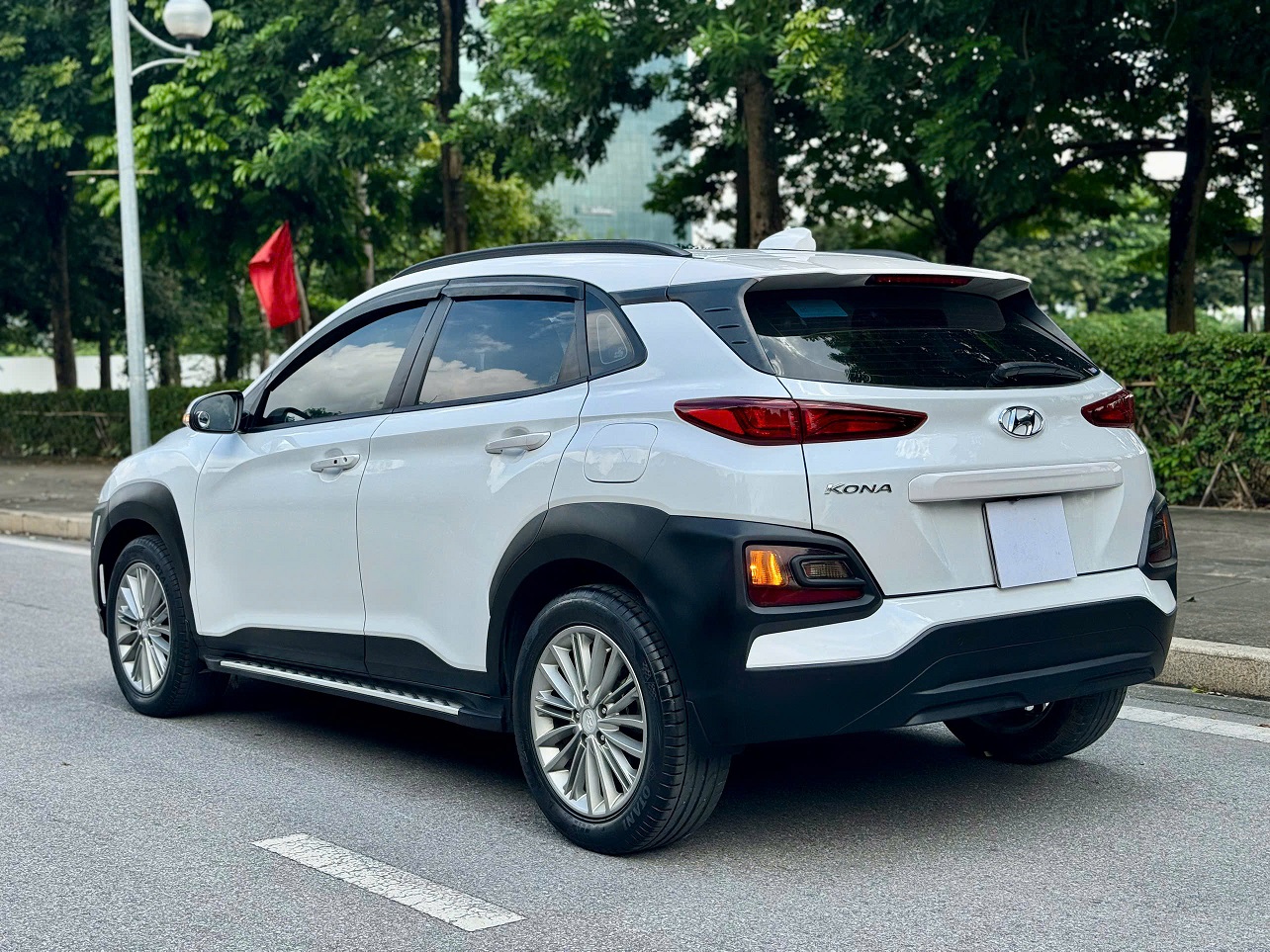 Hyundai Kona 2.0AT 2019 màu trắng