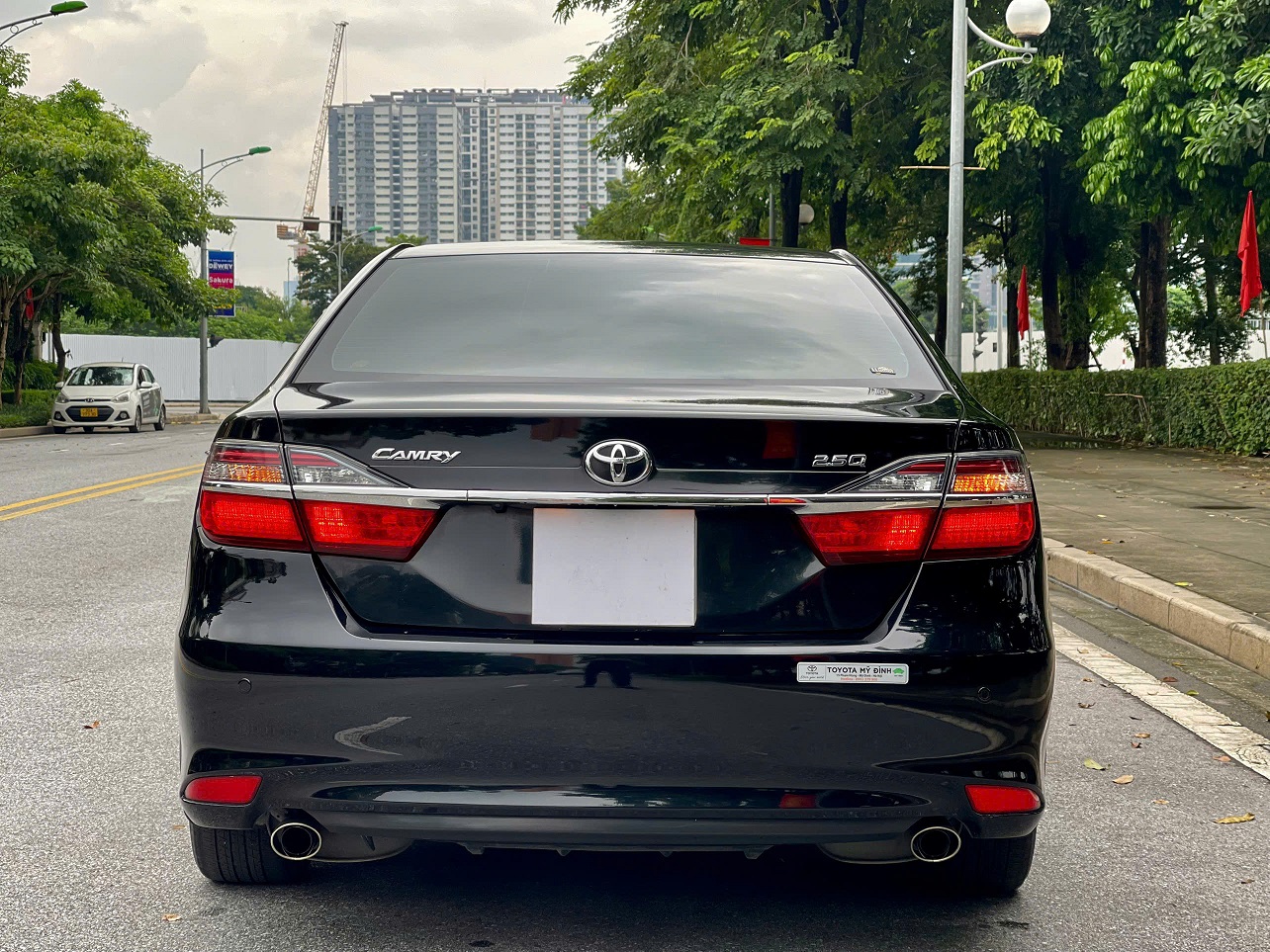 Toyota Camry 2.5Q 2017 đen