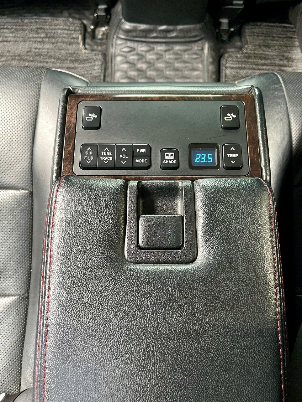 Toyota Camry 2.5Q 2017 đen