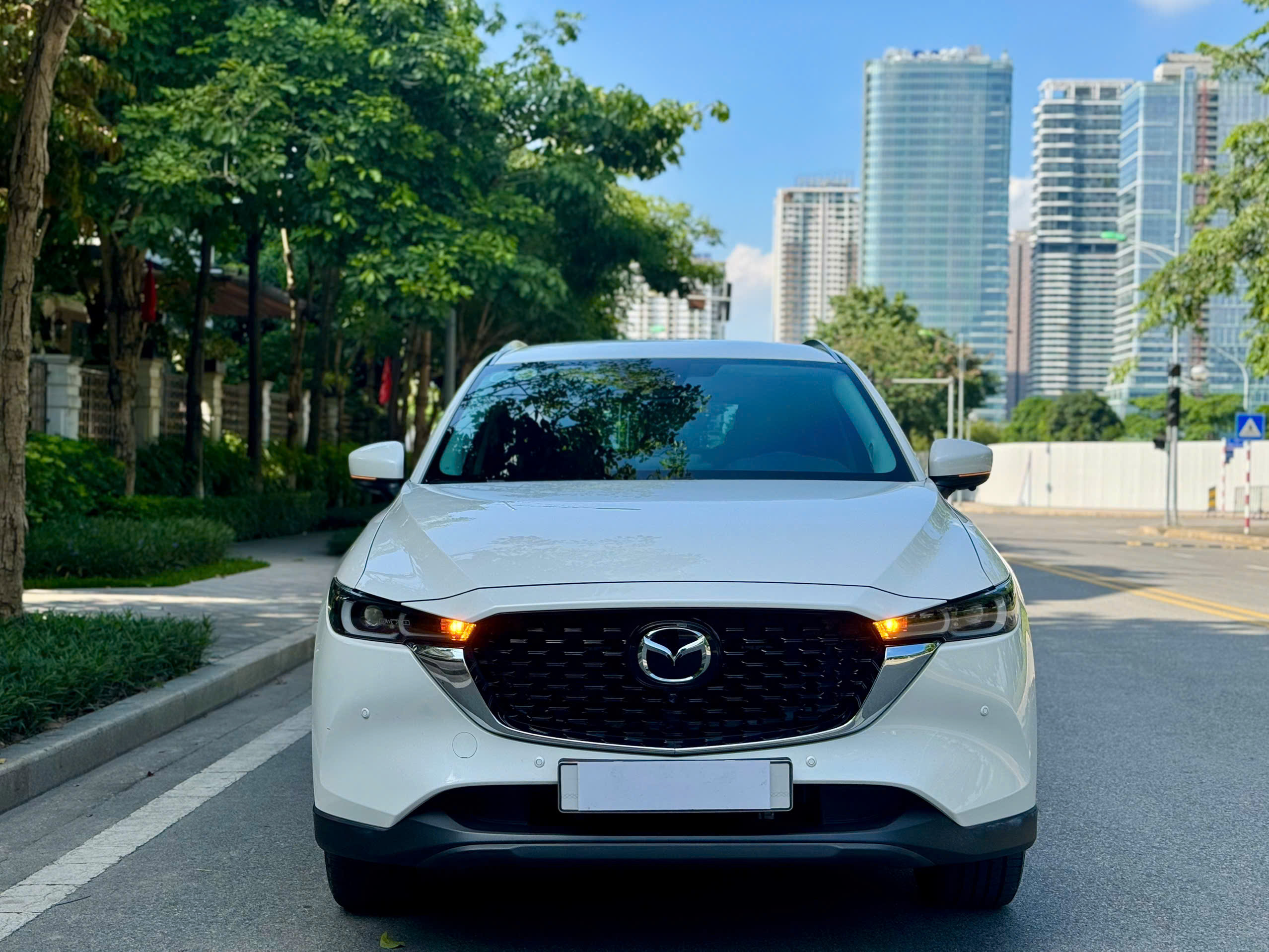Mazda Cx5 2.0AT Luxury 2025 trắng siêu lướt