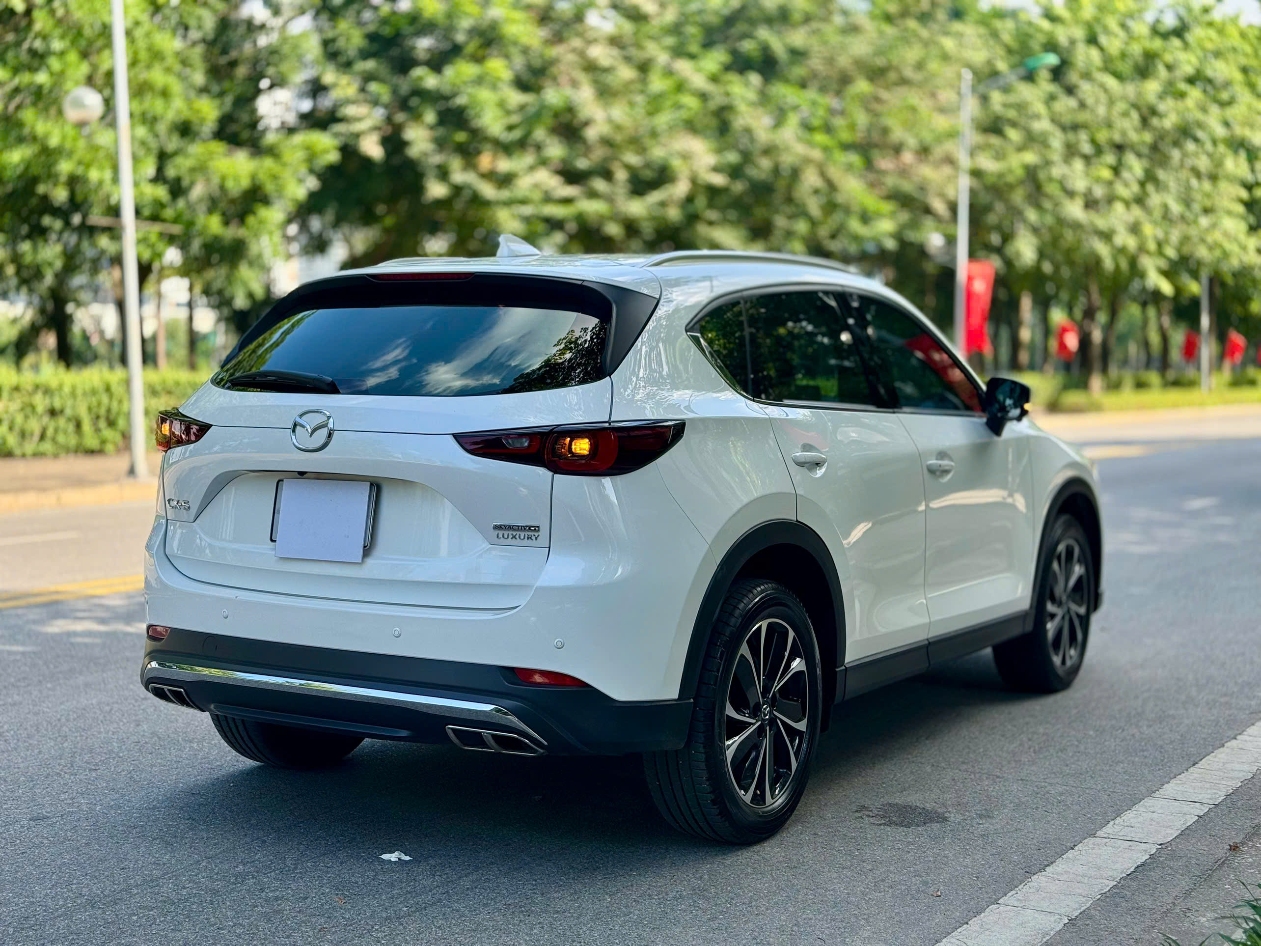 Mazda Cx5 2.0AT Luxury 2025 trắng siêu lướt